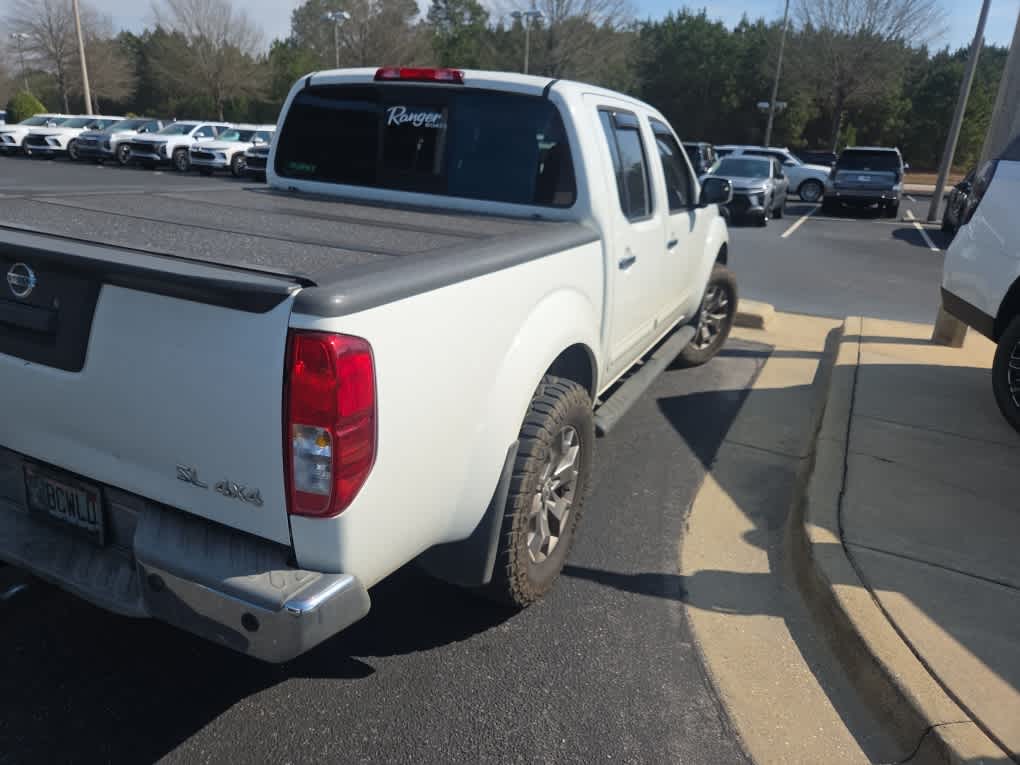 2015 Nissan Frontier SL Crew Cab 4WD
