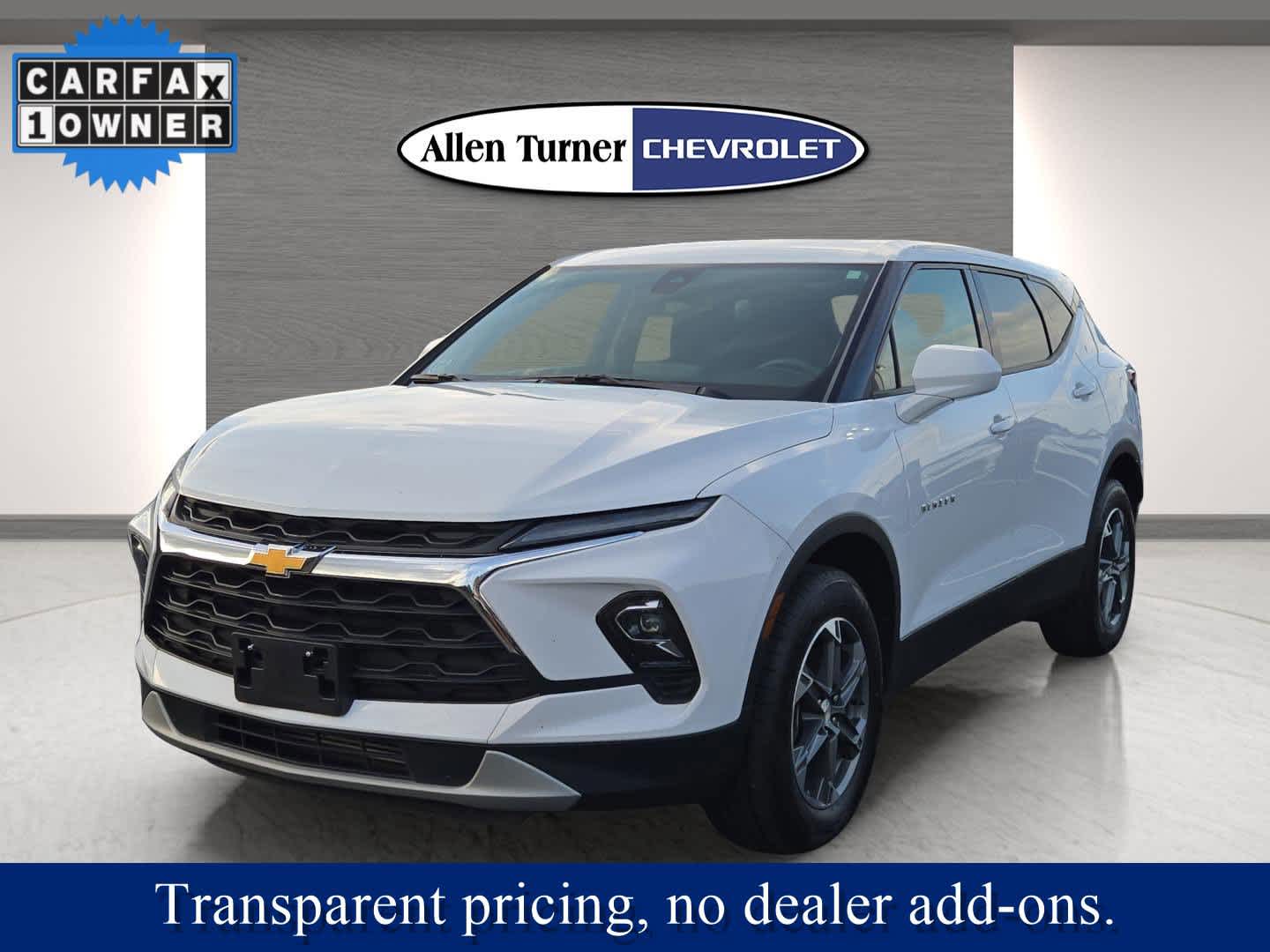 View vehicle photo 3