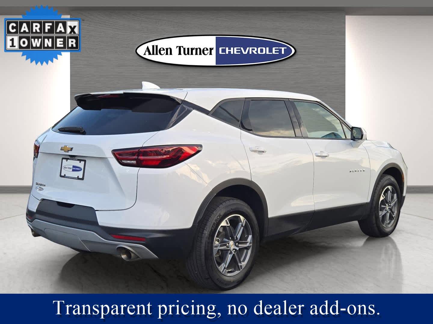 View vehicle photo 6