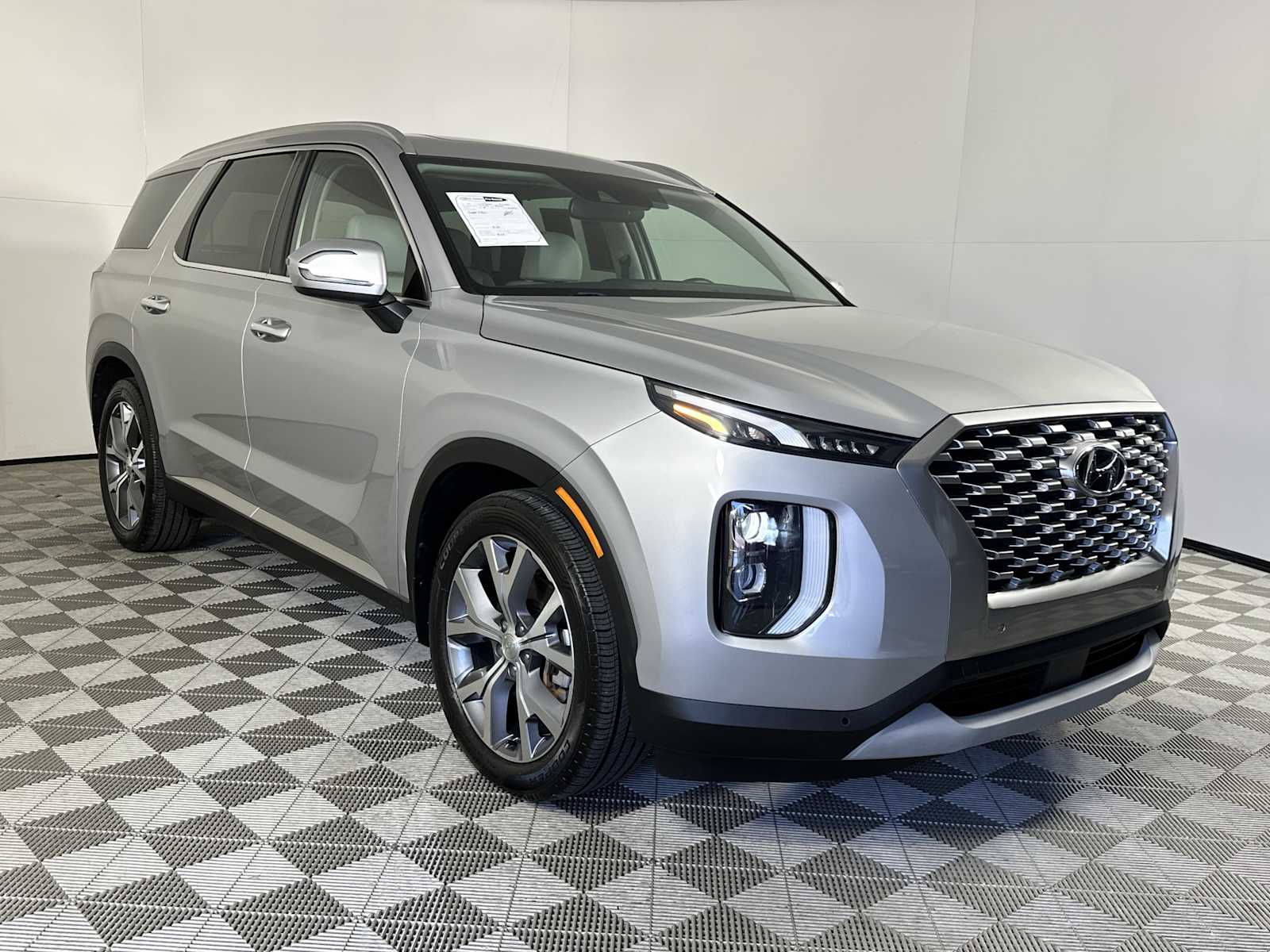 Typhoon Silver 2021 Hyundai Palisade SEL FWD SUV / Crossover Front-Wheel Drive 8-Speed Automatic