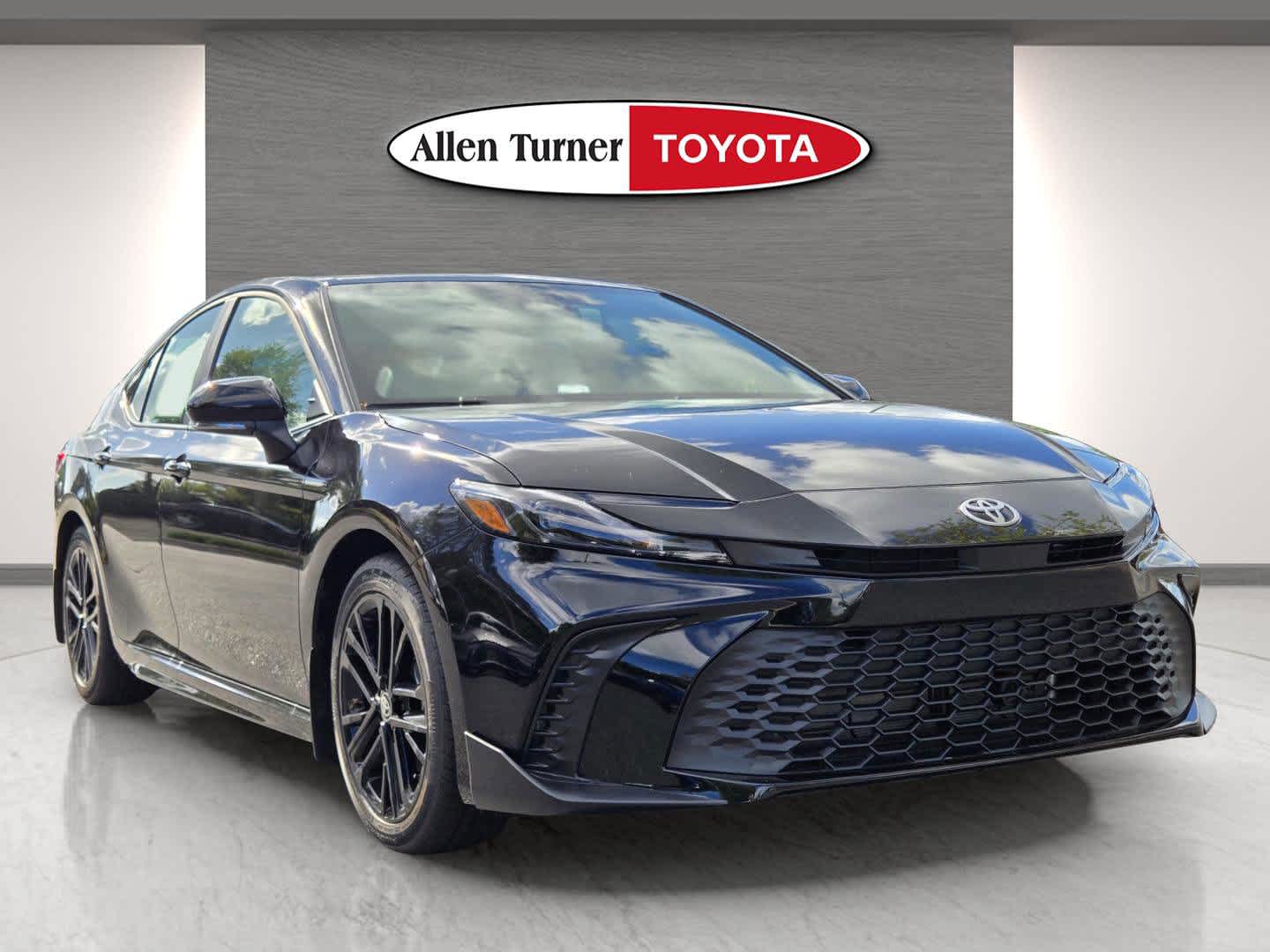 2026 Toyota Camry SE photo 2
