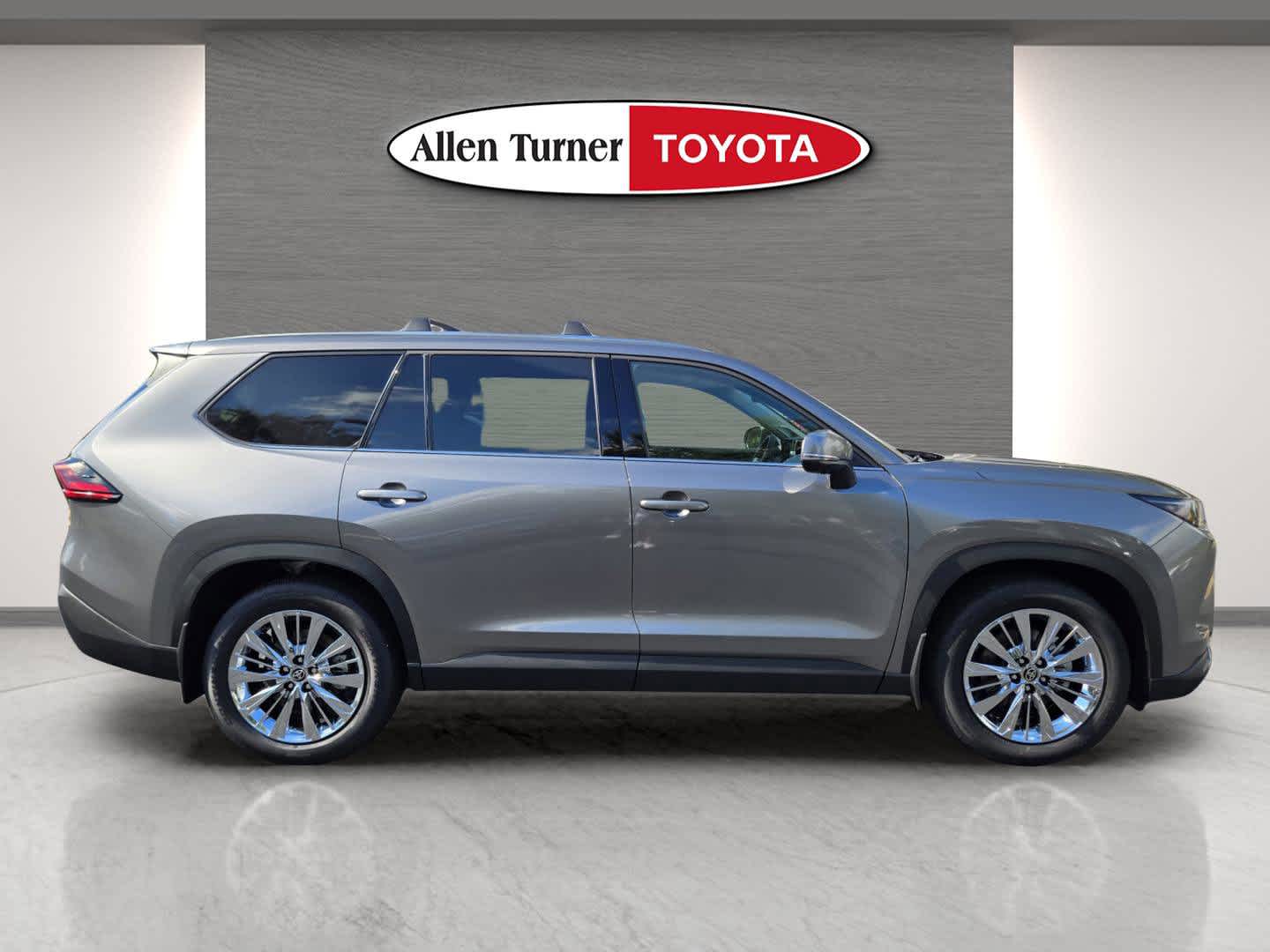 2026 Toyota Grand Highlander Limited photo 3