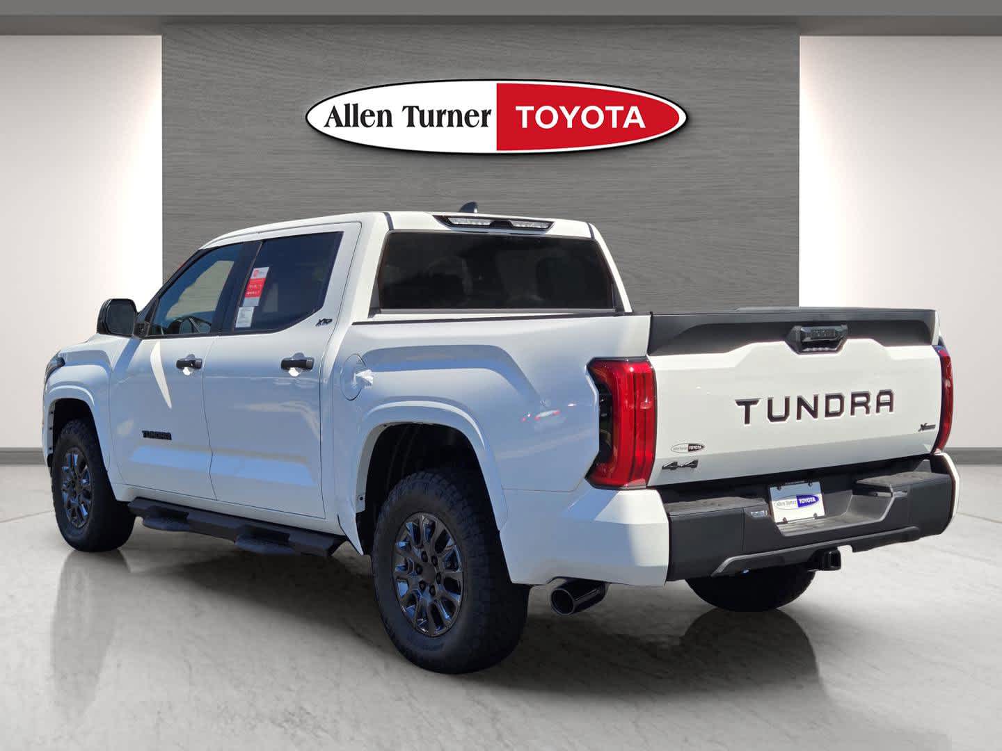 2026 Toyota Tundra SR5 CrewMax photo 8