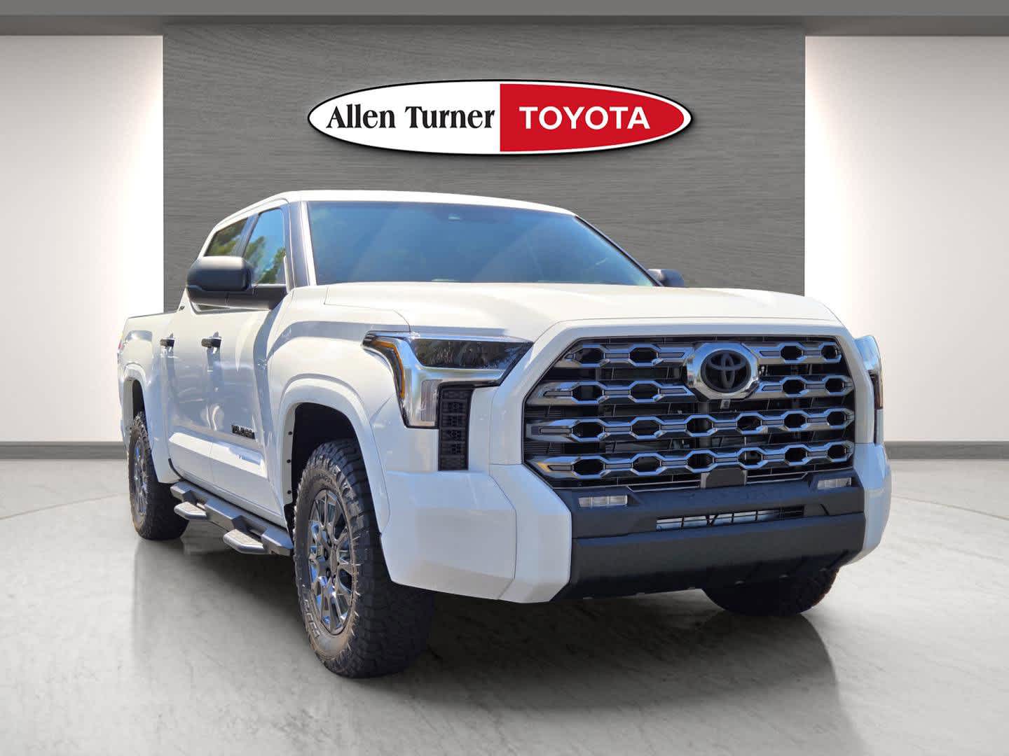 2026 Toyota Tundra SR5 CrewMax photo 2