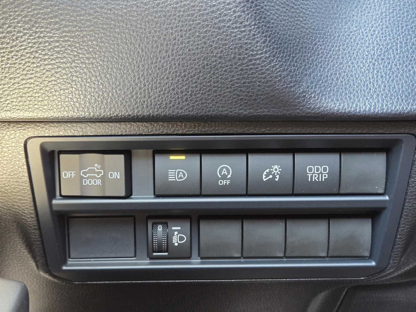 2026 Toyota Tundra SR5 CrewMax photo 21
