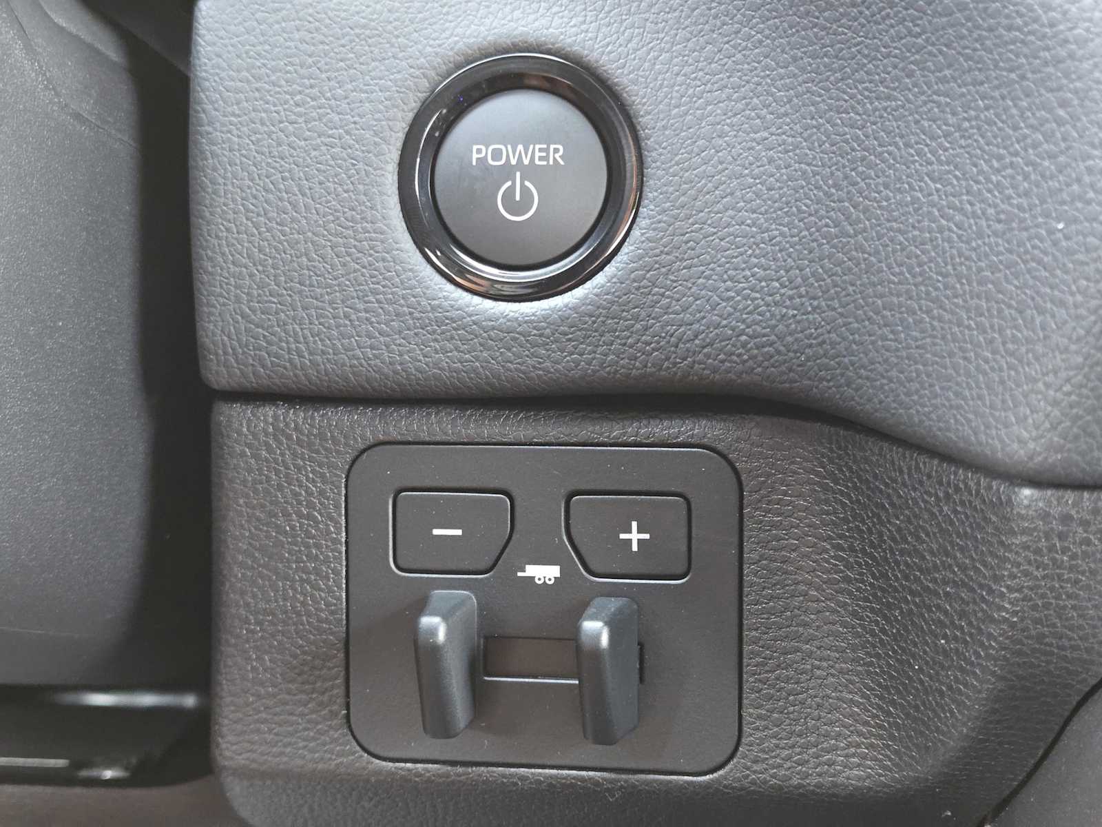 2026 Toyota Tundra Limited CrewMax photo 29