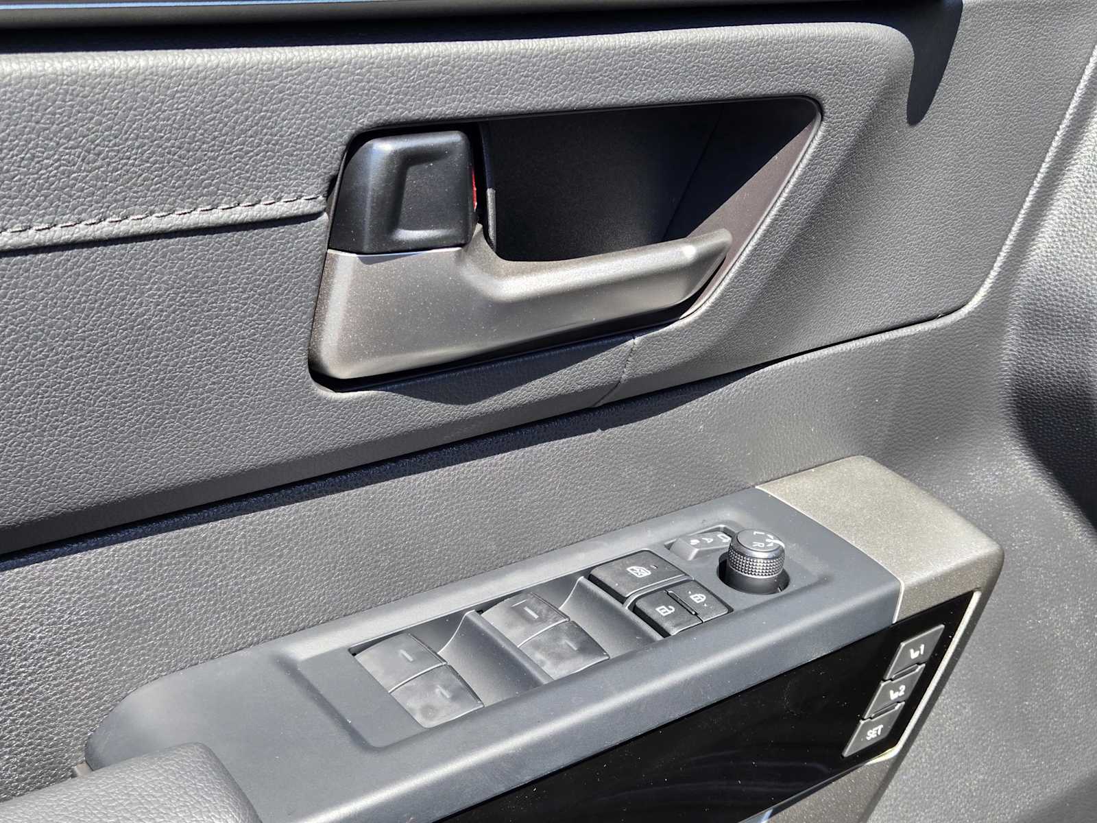2026 Toyota Tundra Limited CrewMax photo 20