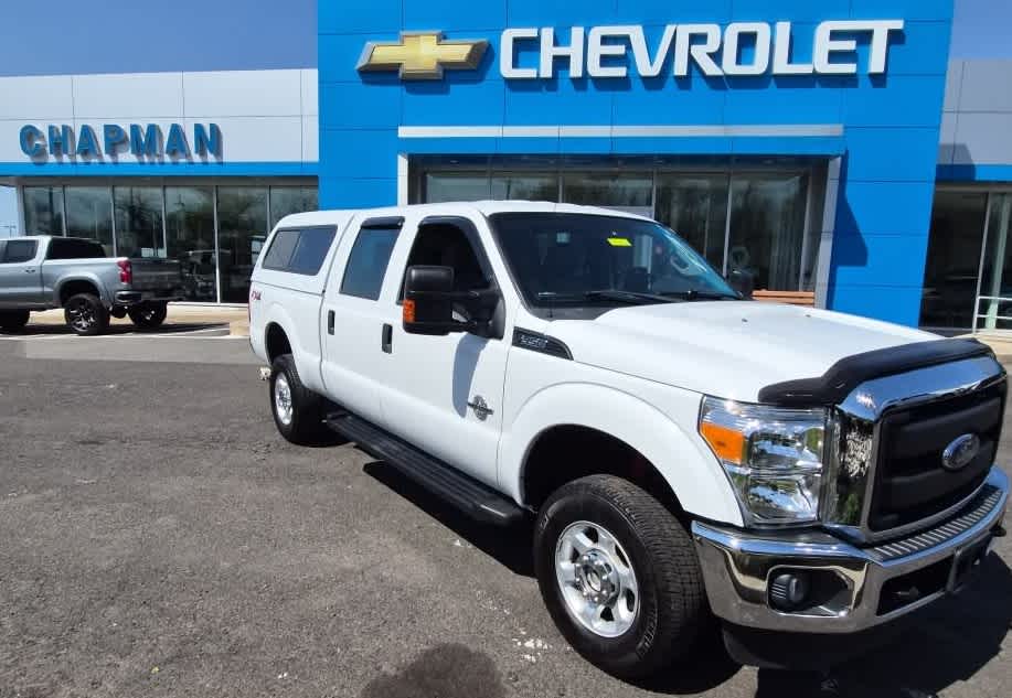 Oxford White 2016 Ford F-350 Super Duty XL Crew Cab 4WD Pickup Truck Four-Wheel Drive 6-Speed Automatic