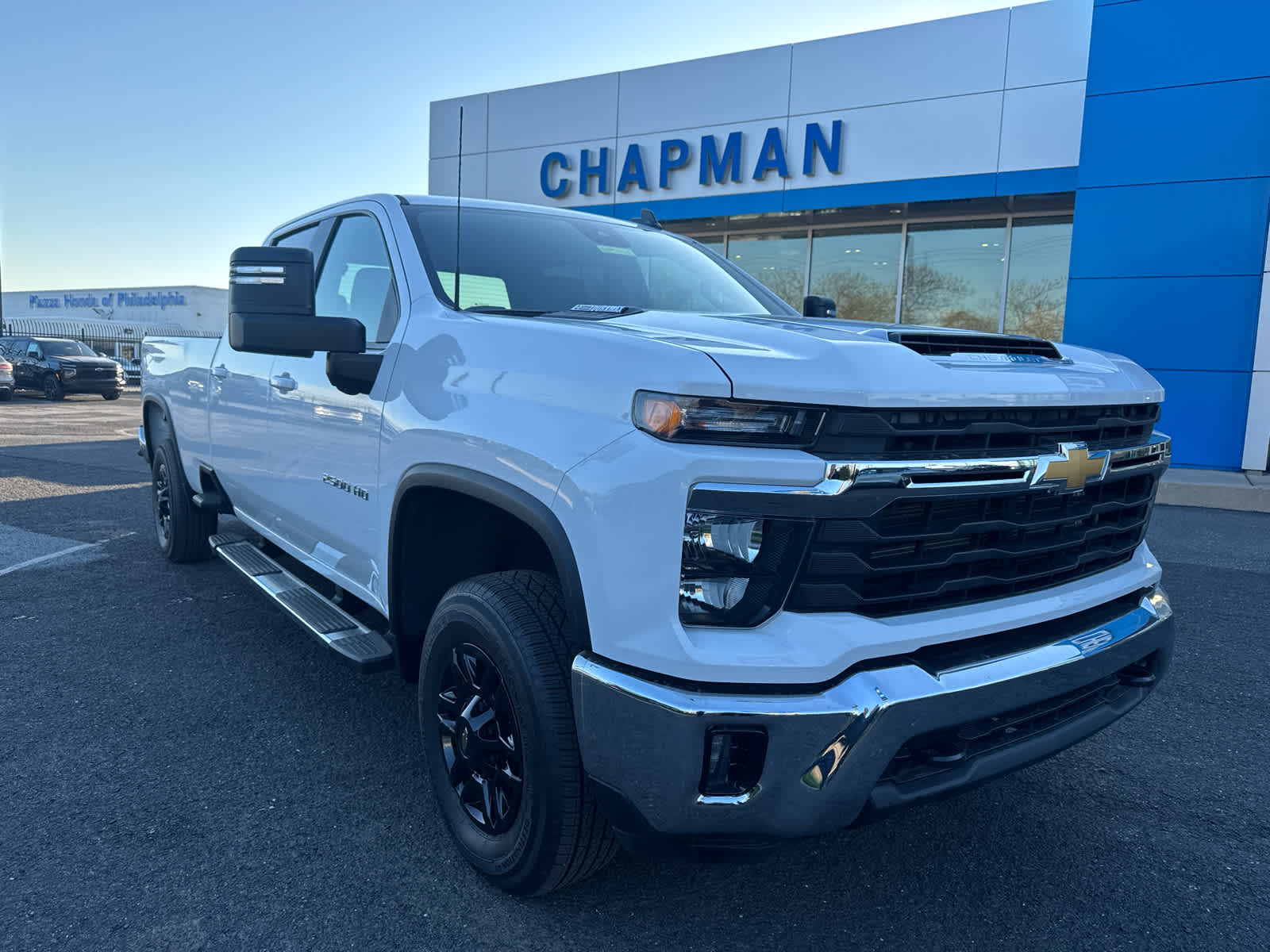 Summit White 2025 Chevrolet Silverado 2500HD LT Crew Cab 4WD Pickup Truck Four-Wheel Drive Automatic