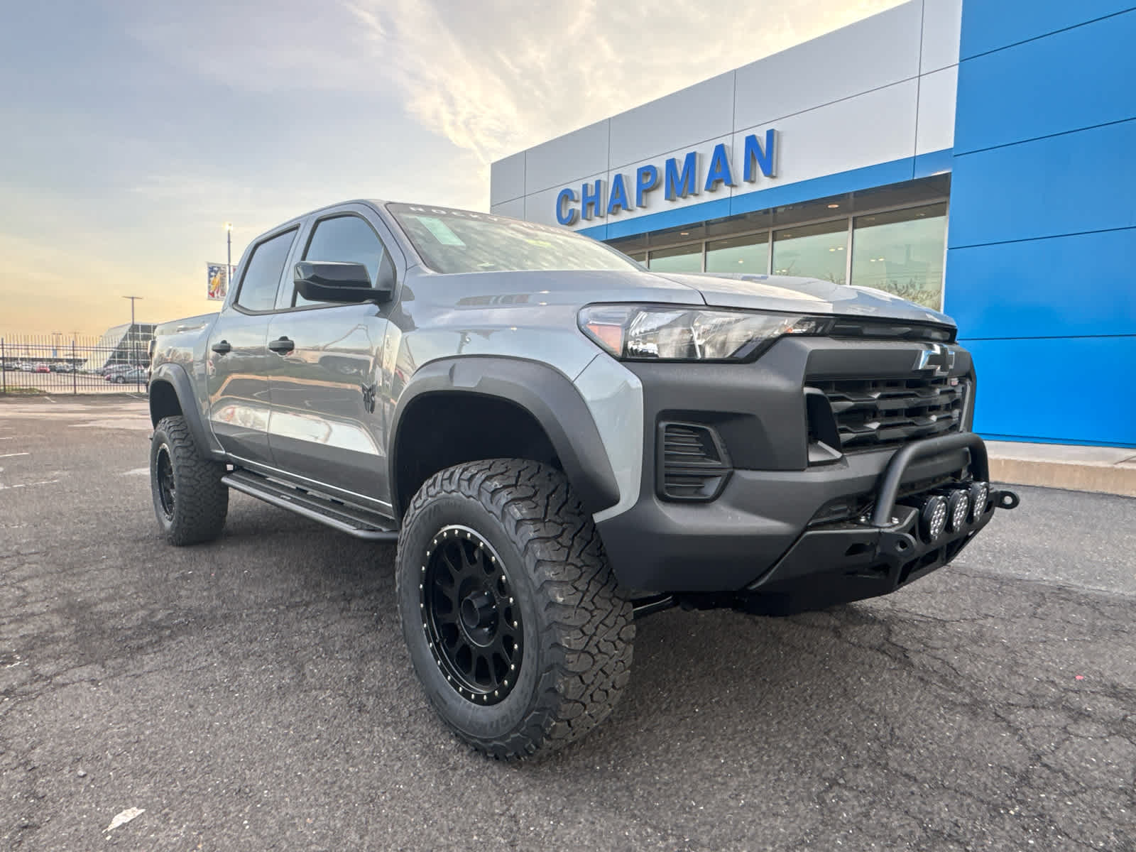 View vehicle photo 2