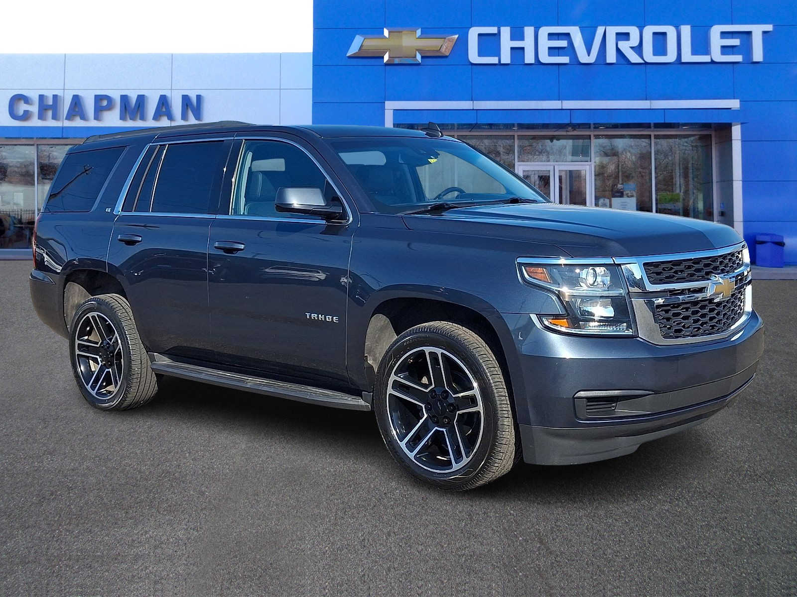 Shadow Gray Metallic 2019 Chevrolet Tahoe SUV / Crossover Four-Wheel Drive 6-Speed Automatic