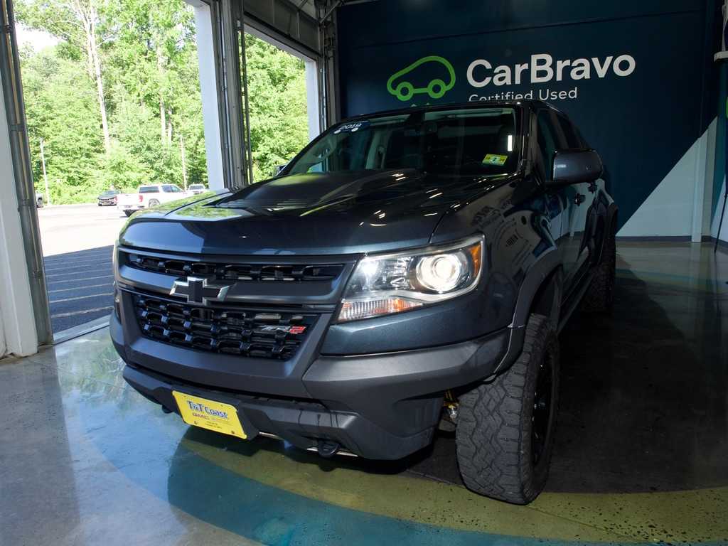 Shadow Gray Metallic 2019 Chevrolet Colorado ZR2 Crew Cab 4WD Pickup Truck Four-Wheel Drive 8-Speed Automatic