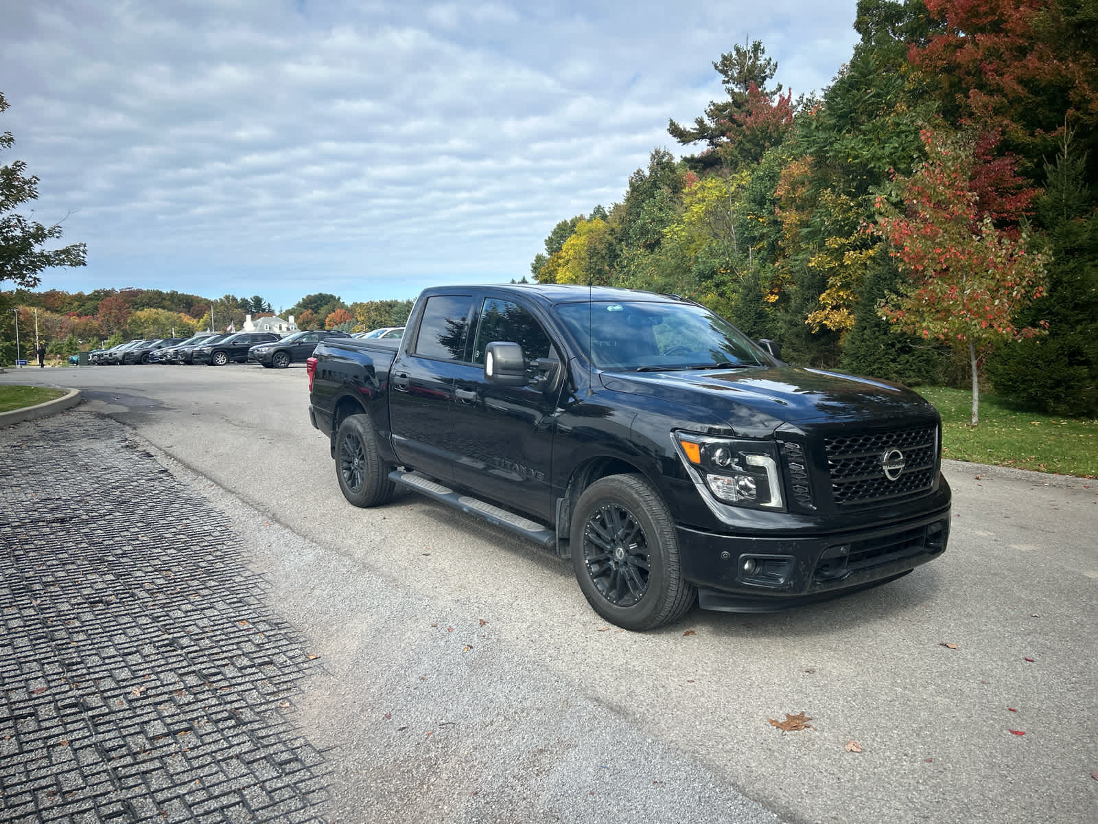 Black 2018 Nissan Titan Pickup Truck Four-Wheel Drive 7-Speed Automatic