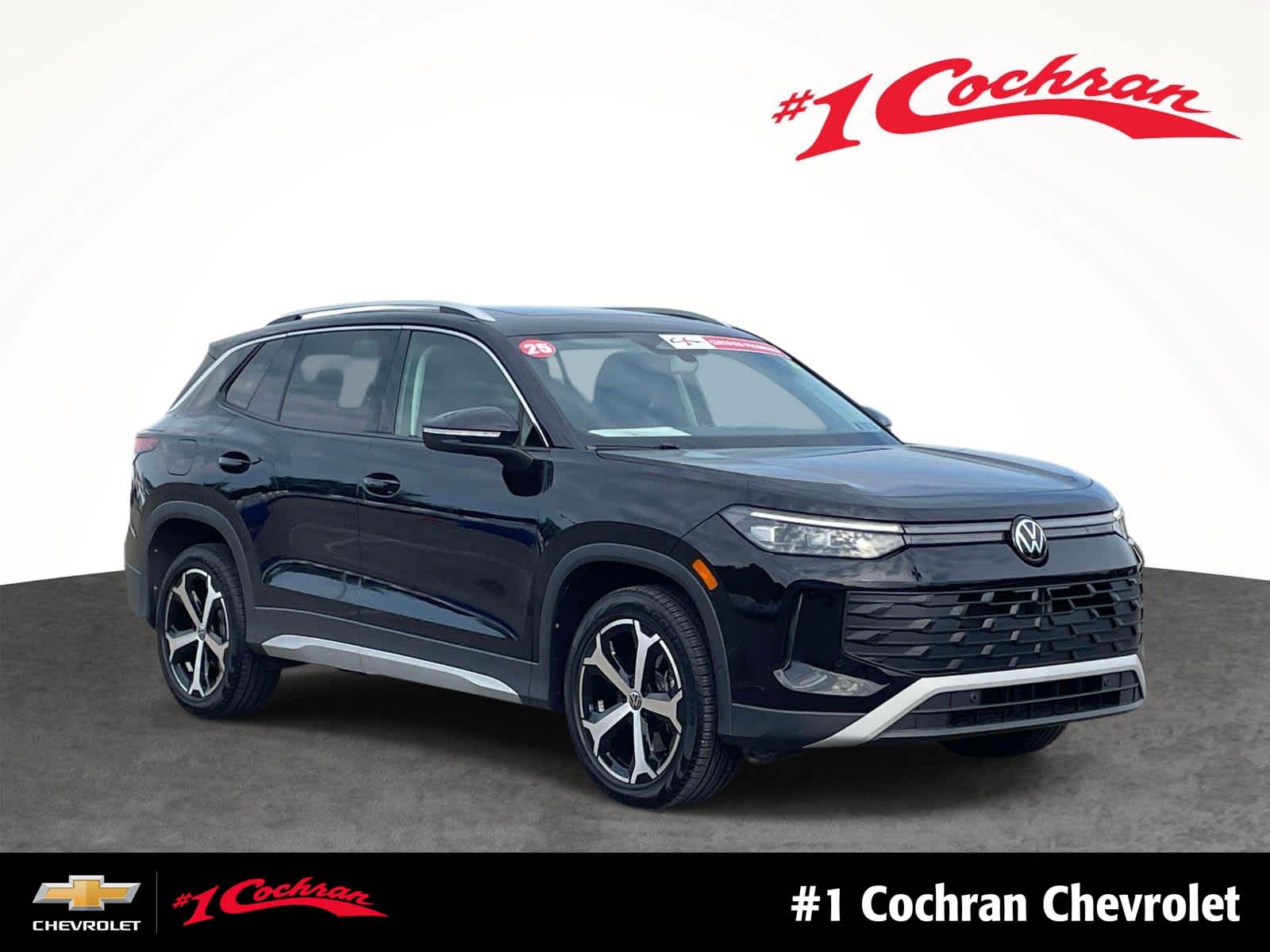 2025 Volkswagen Tiguan Negro (Deep Black Pearl) SUV/Crossover Tracción en las cuatro ruedas 8 velocidades Automática