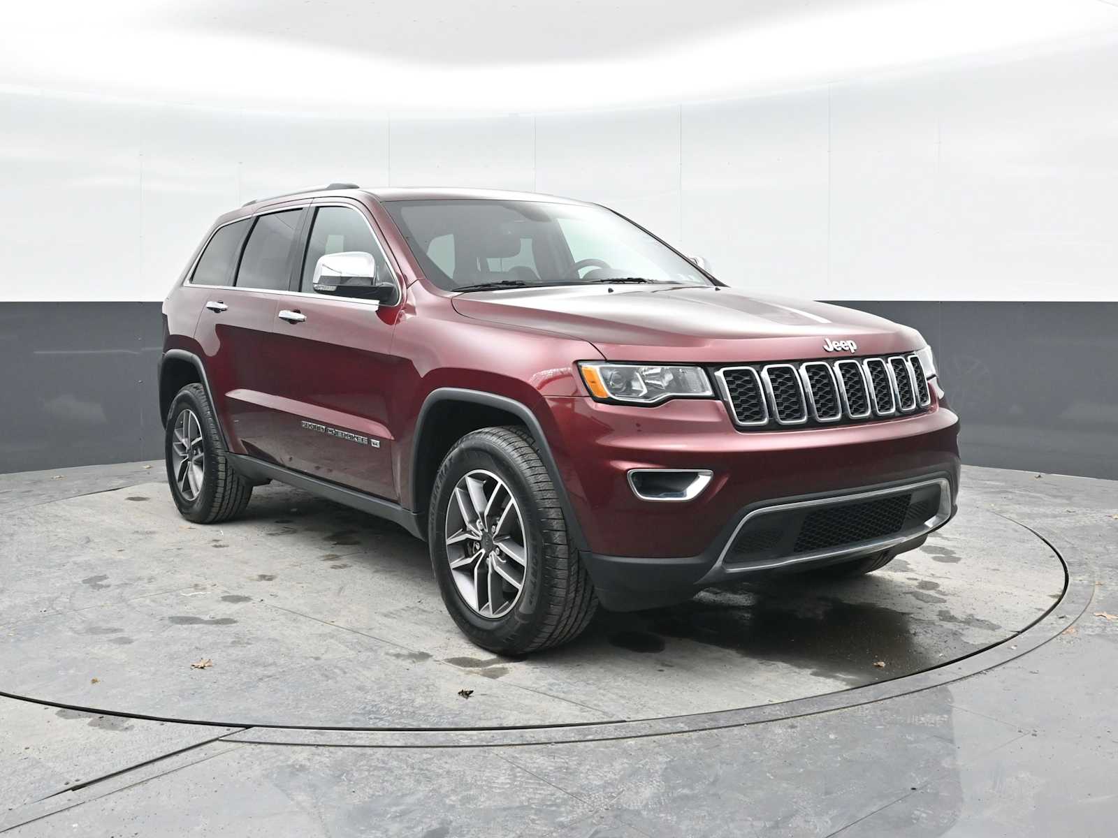 View vehicle photo 6