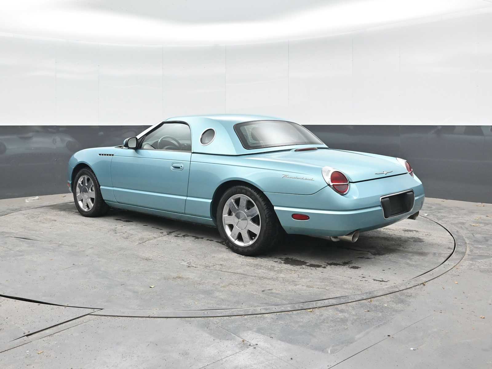 2002 Ford Thunderbird w/Hardtop Deluxe