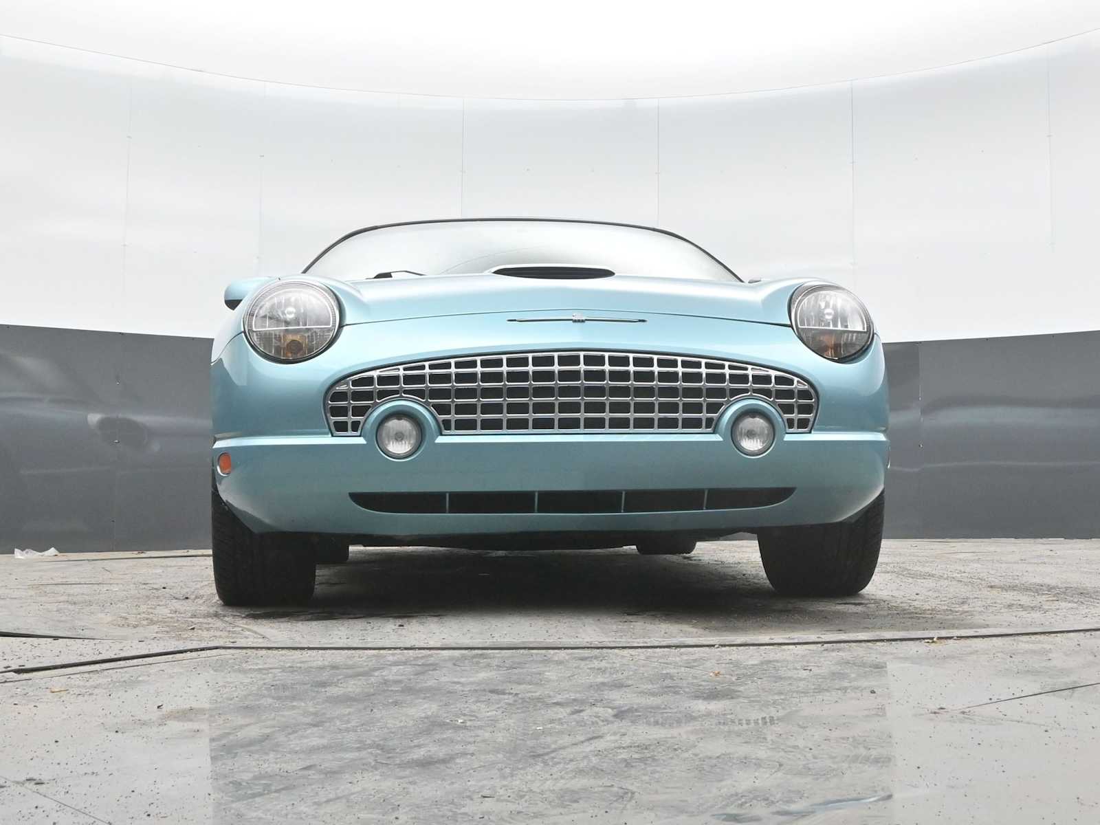 2002 Ford Thunderbird w/Hardtop Deluxe