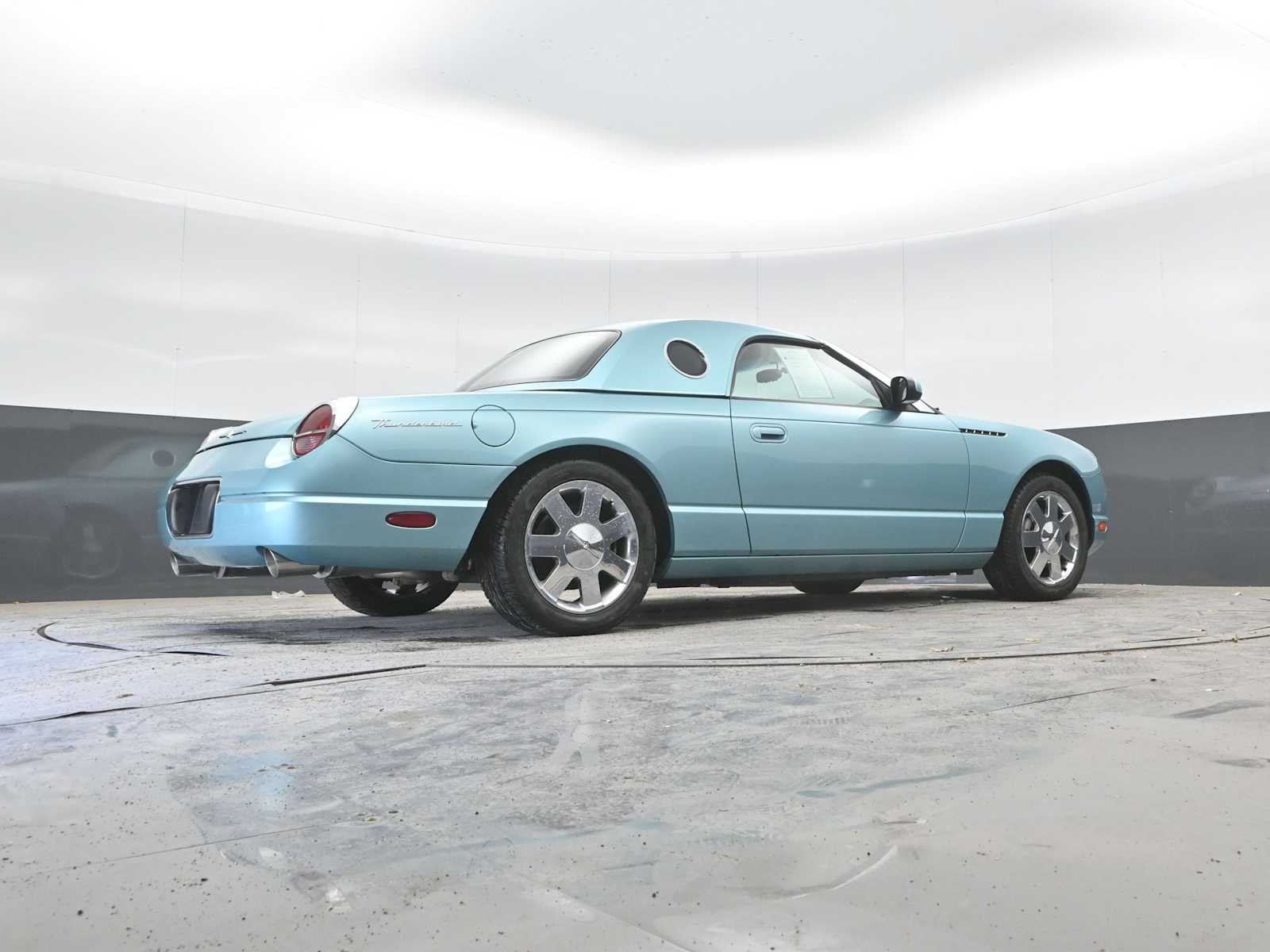 2002 Ford Thunderbird w/Hardtop Deluxe