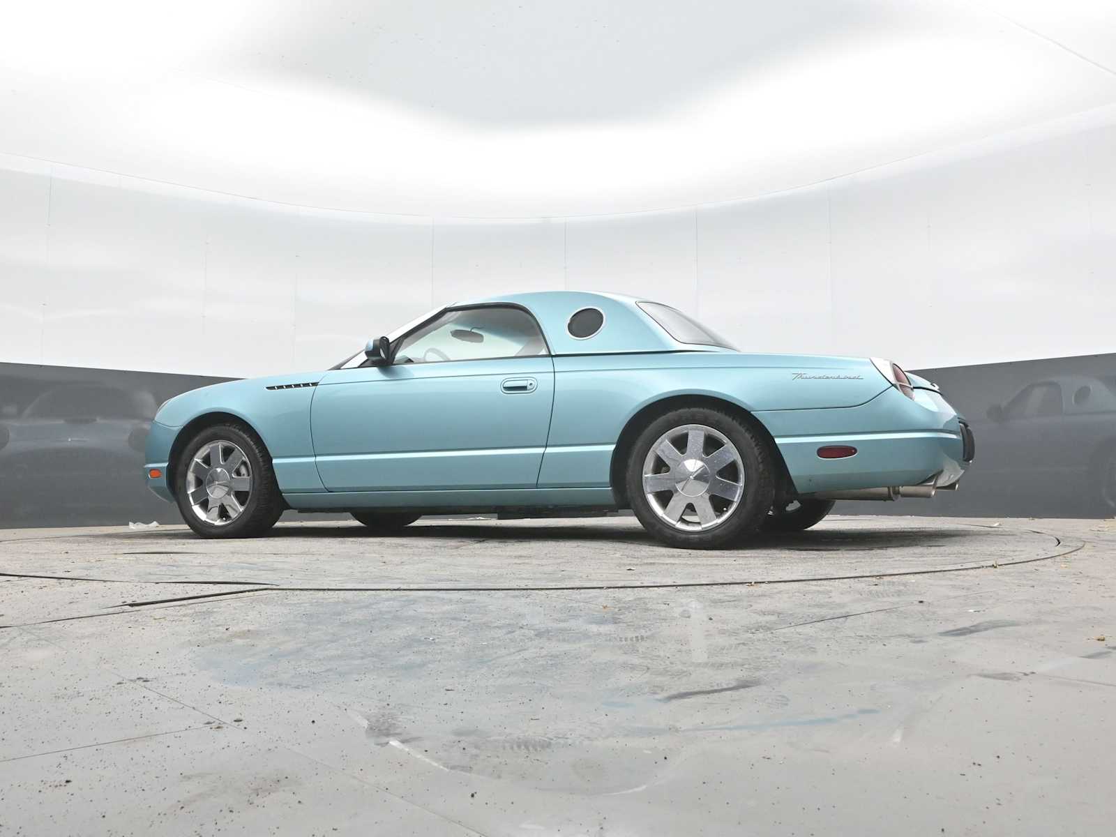 2002 Ford Thunderbird w/Hardtop Deluxe