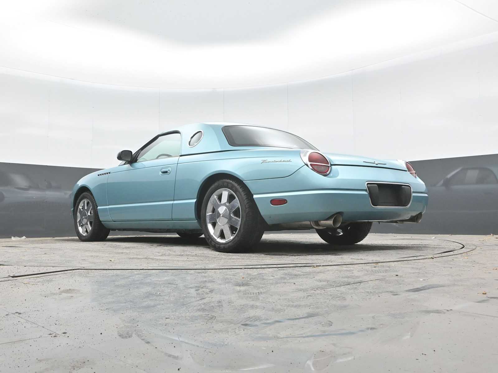 2002 Ford Thunderbird w/Hardtop Deluxe