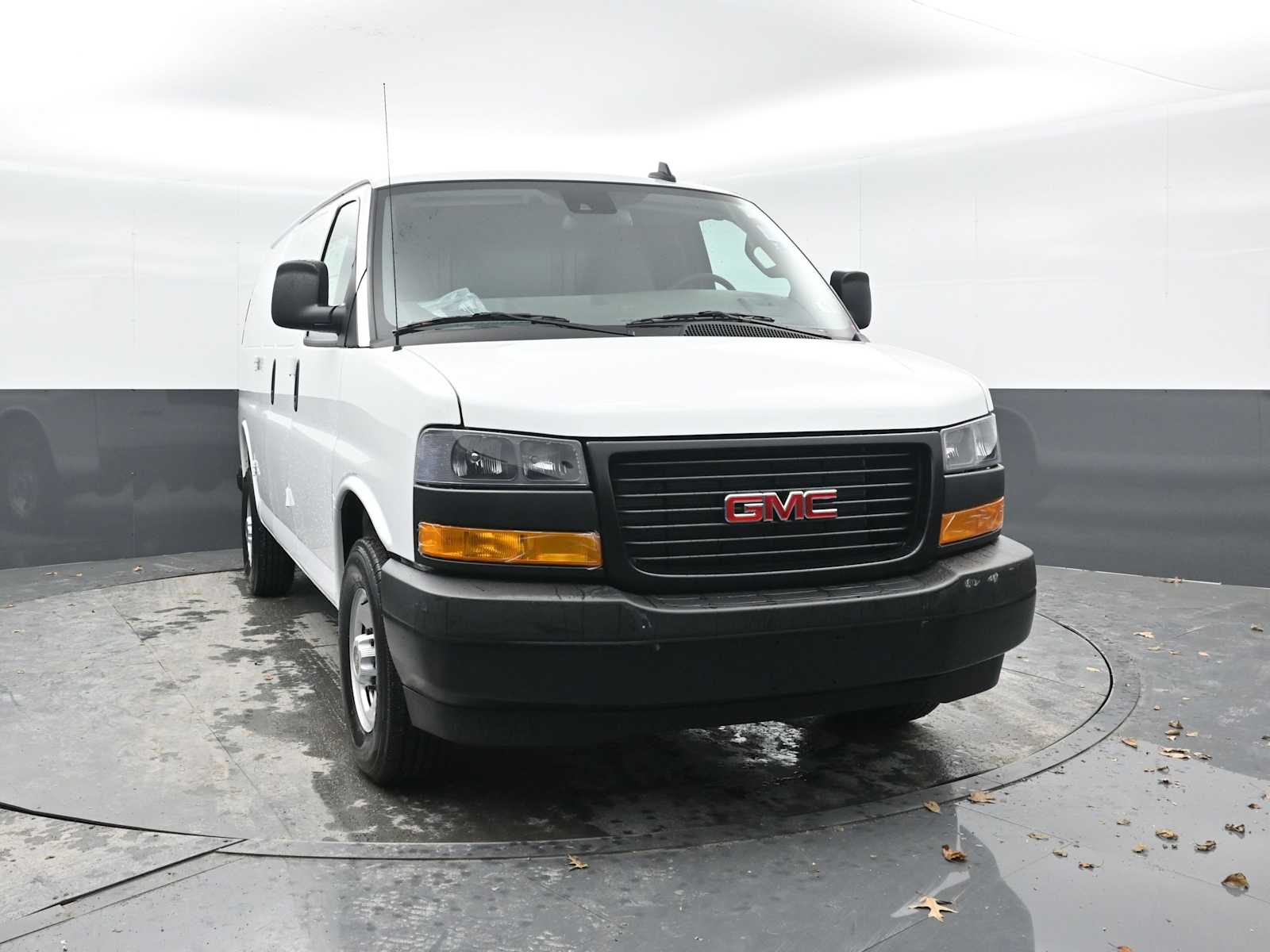 2025 GMC Savana Cargo 2500