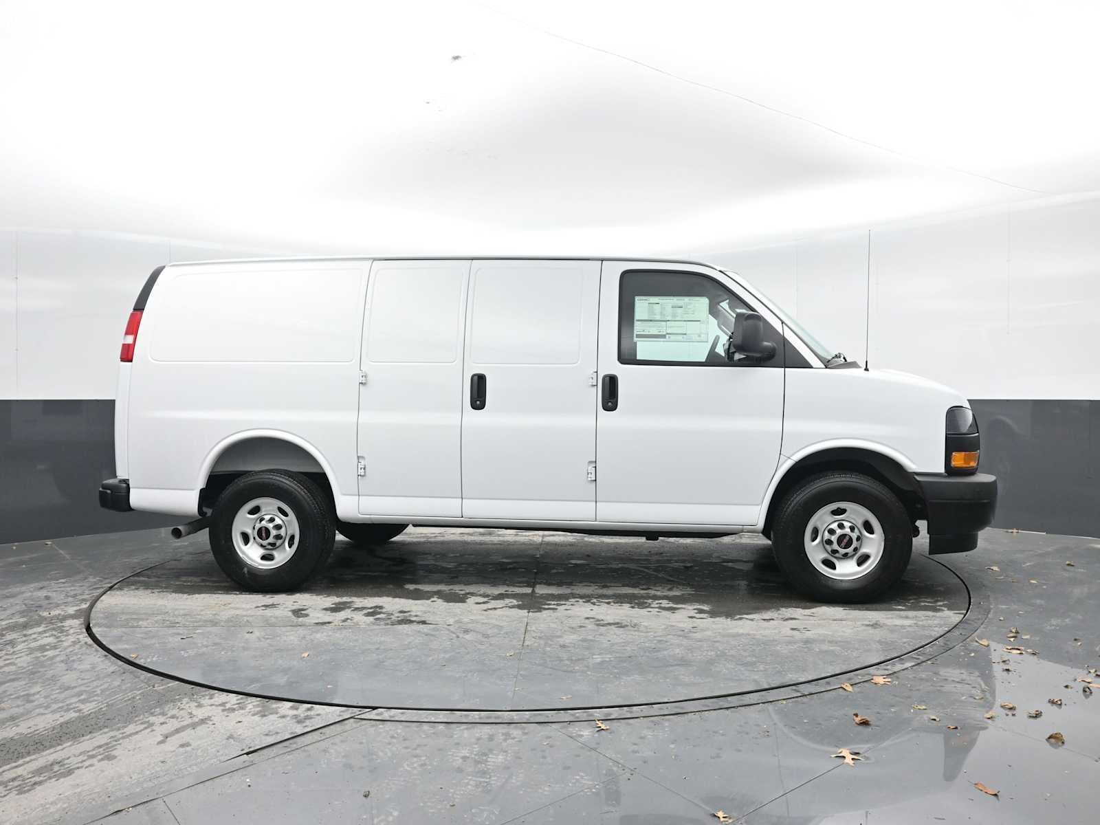 2025 GMC Savana Cargo 2500