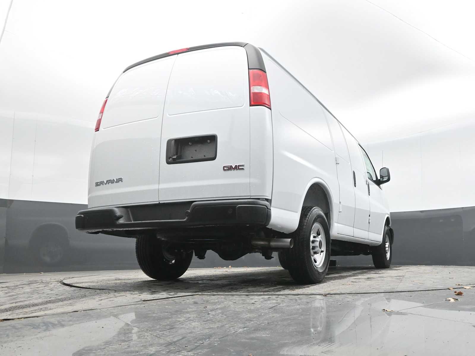 2025 GMC Savana Cargo 2500