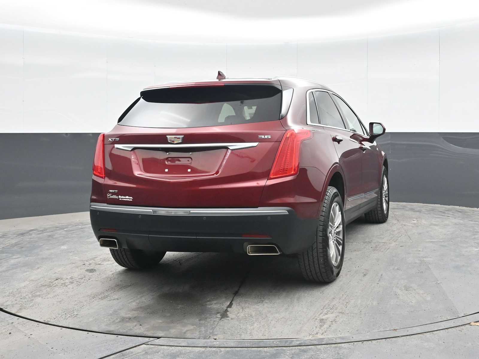 2017 Cadillac XT5 Luxury