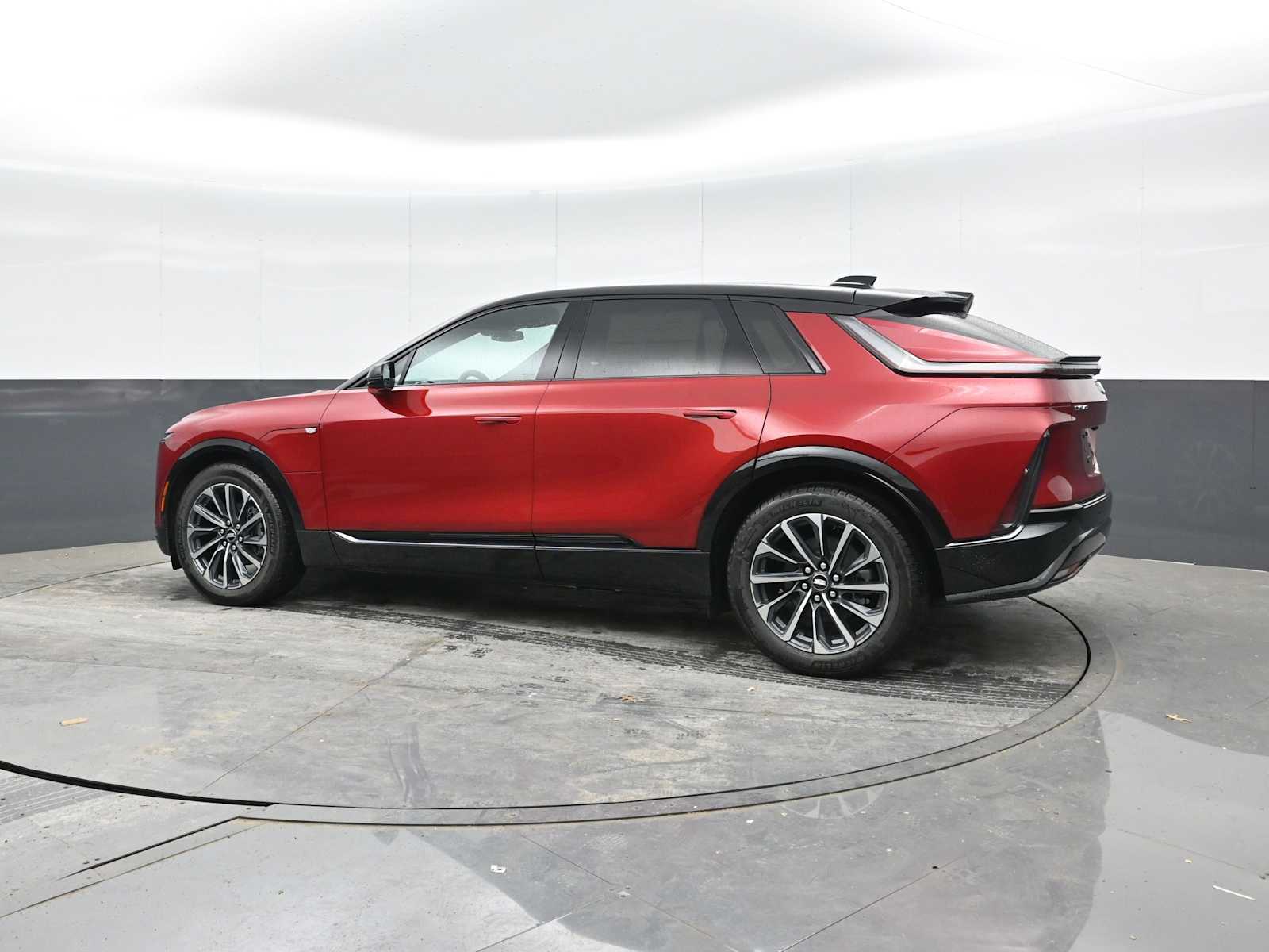 2025 Cadillac LYRIQ Sport 1