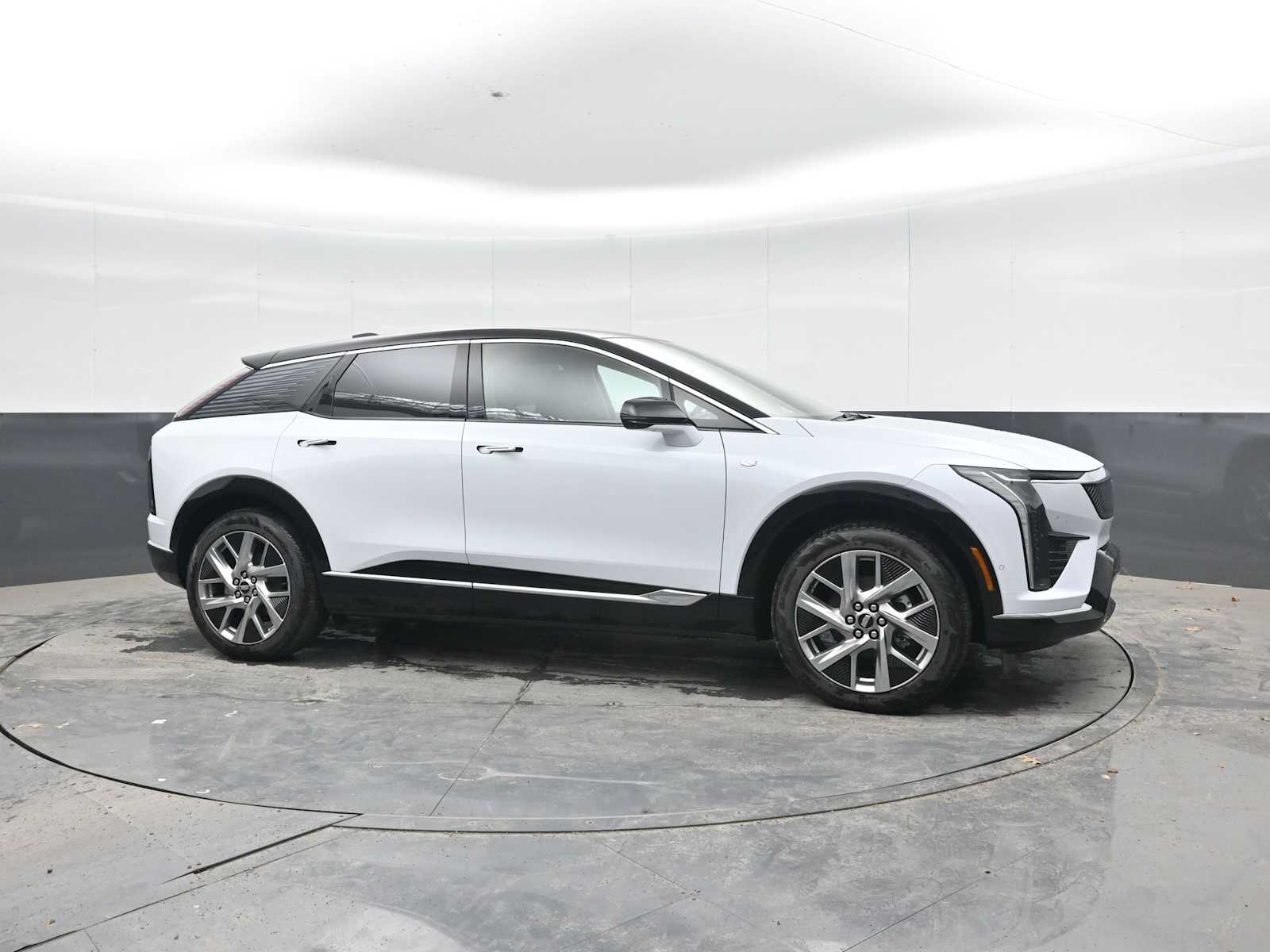 2027 Cadillac OPTIQ Luxury