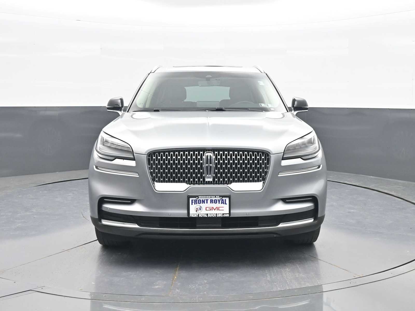 View vehicle photo 3