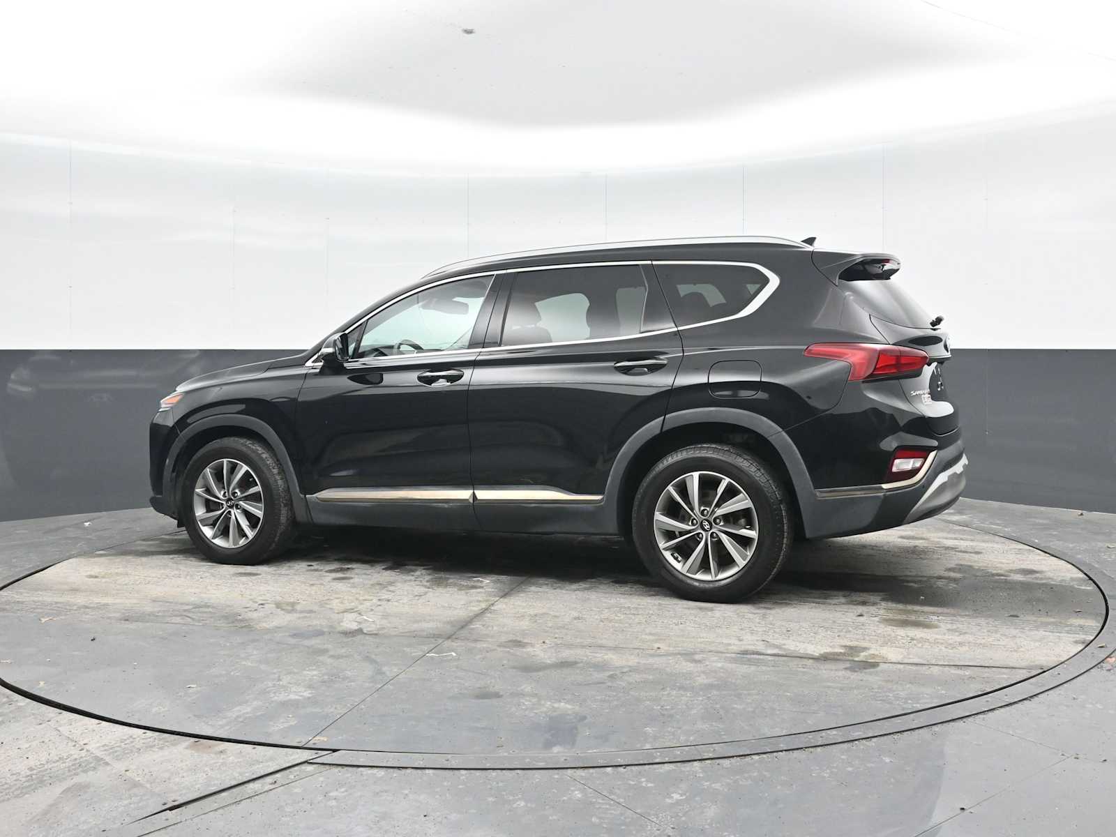 View vehicle photo 3