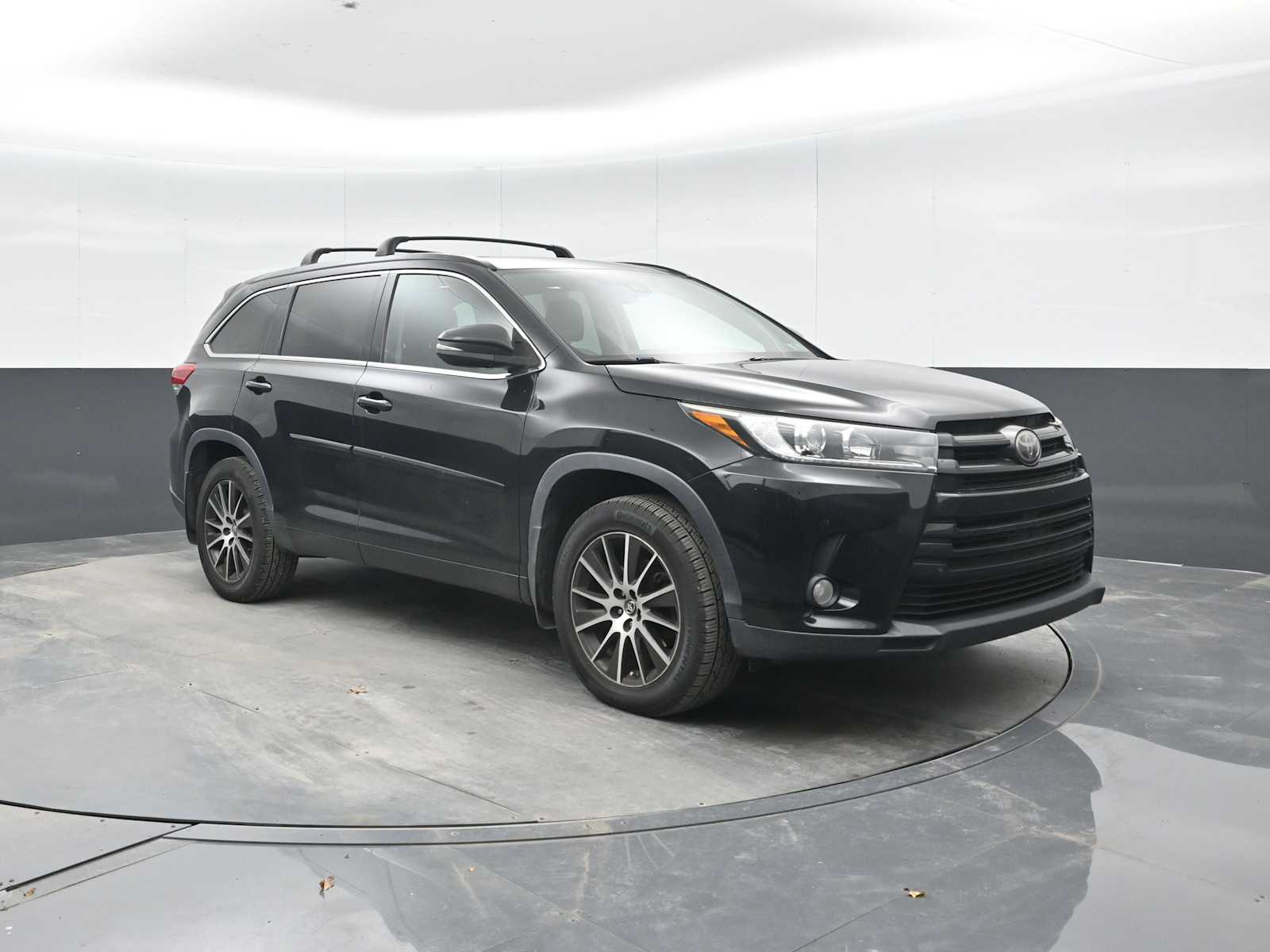 2017 Toyota Highlander SE