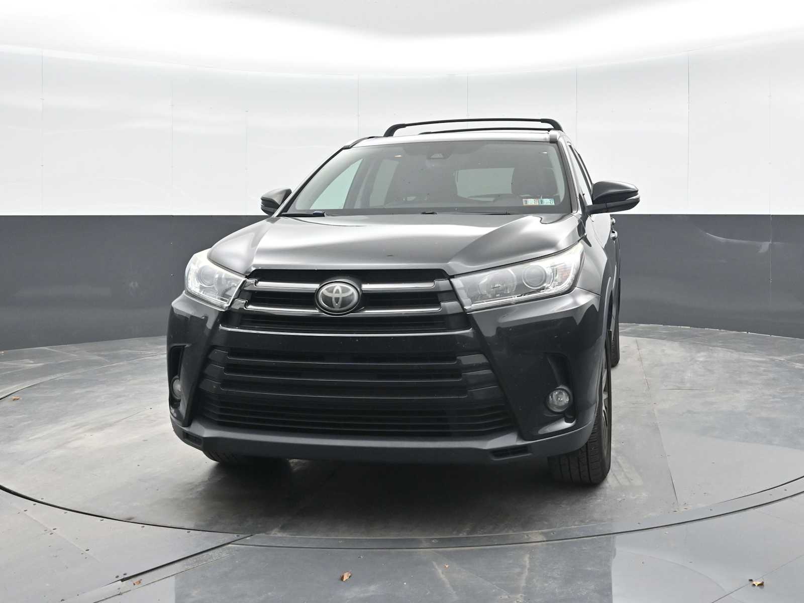 2017 Toyota Highlander SE