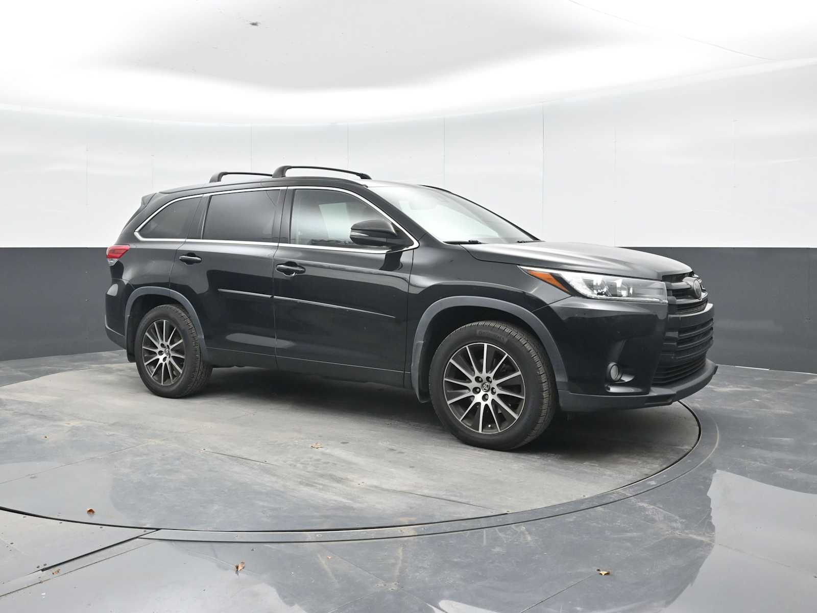 2017 Toyota Highlander SE