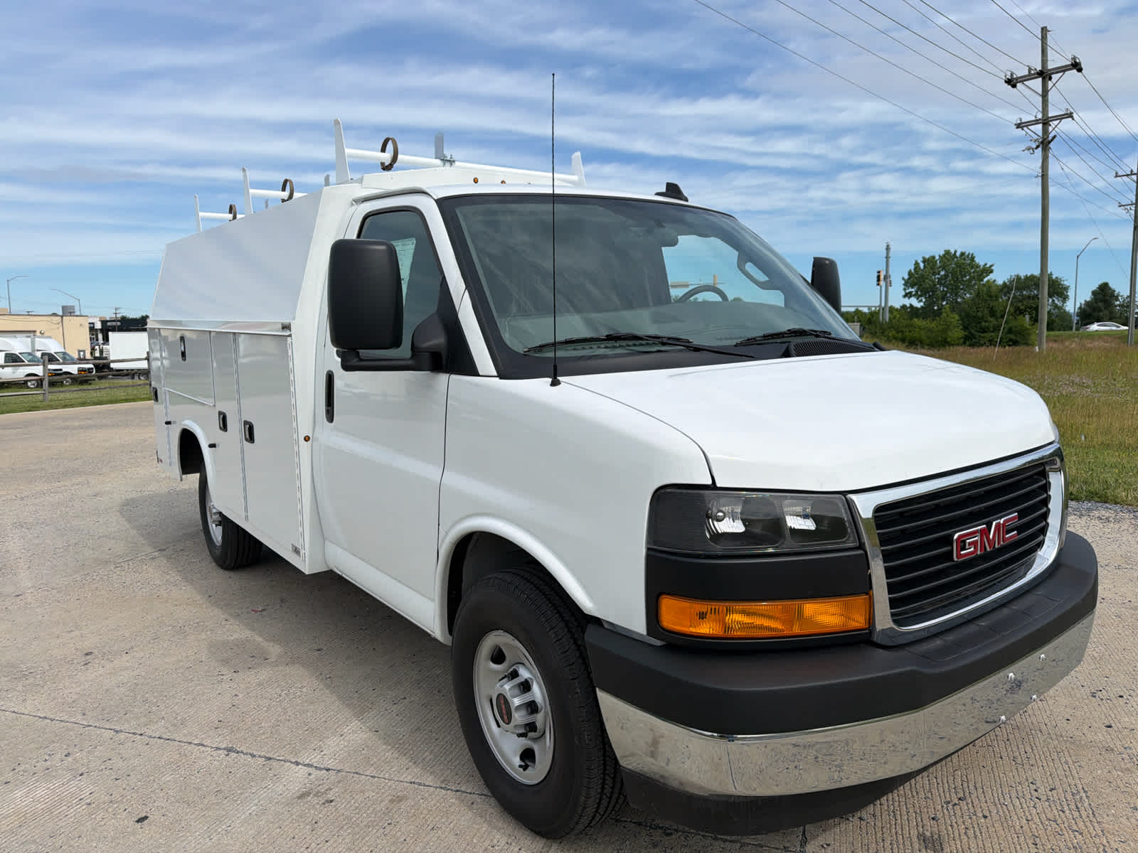 2025 GMC Savana Cutaway Work Van