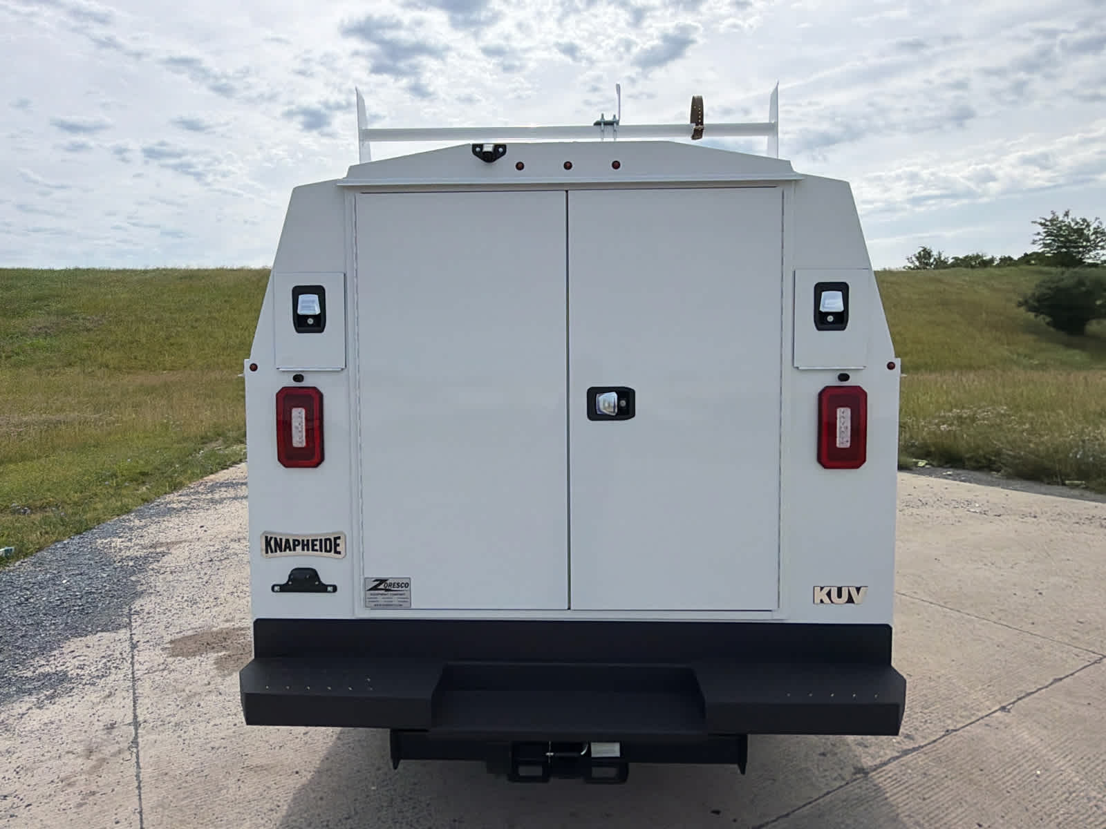 2025 GMC Savana Cutaway Work Van