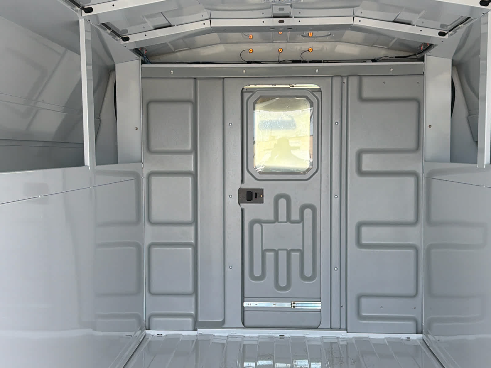 2025 GMC Savana Cutaway Work Van