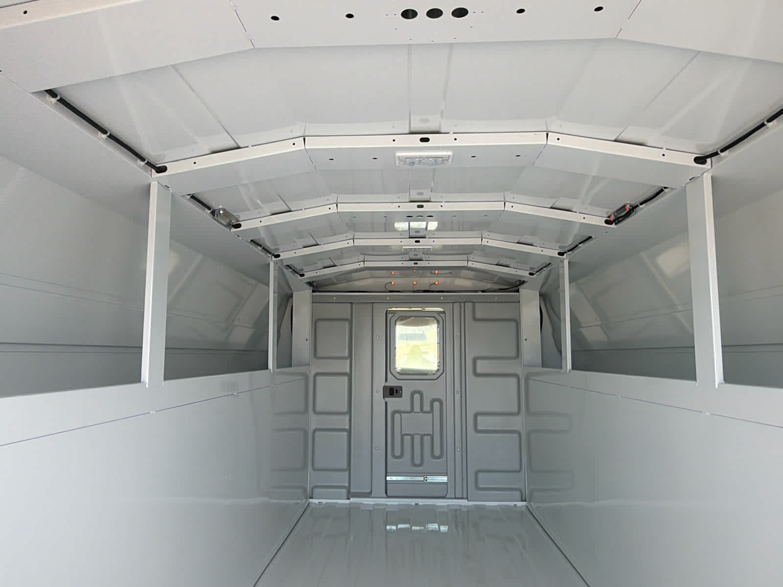 2025 GMC Savana Cutaway Work Van