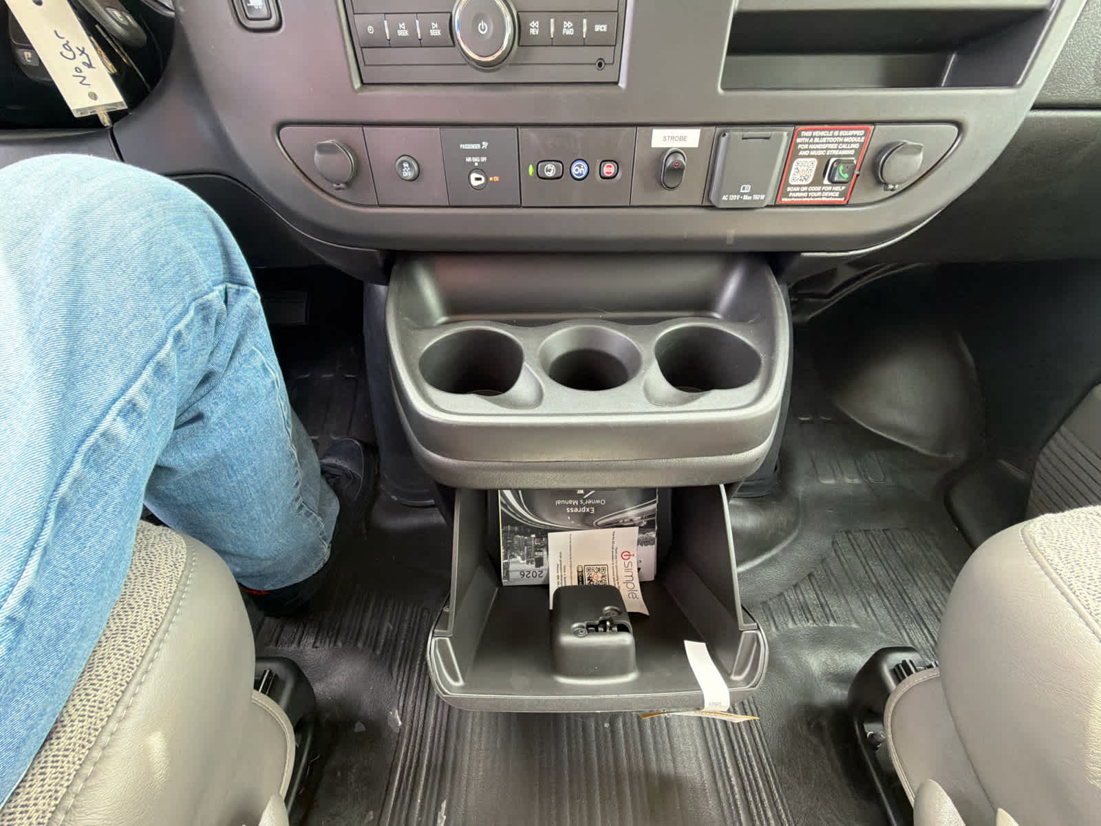 2025 GMC Savana Cutaway Work Van