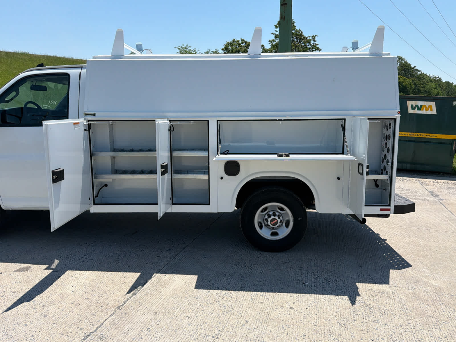 2025 GMC Savana Cutaway Work Van