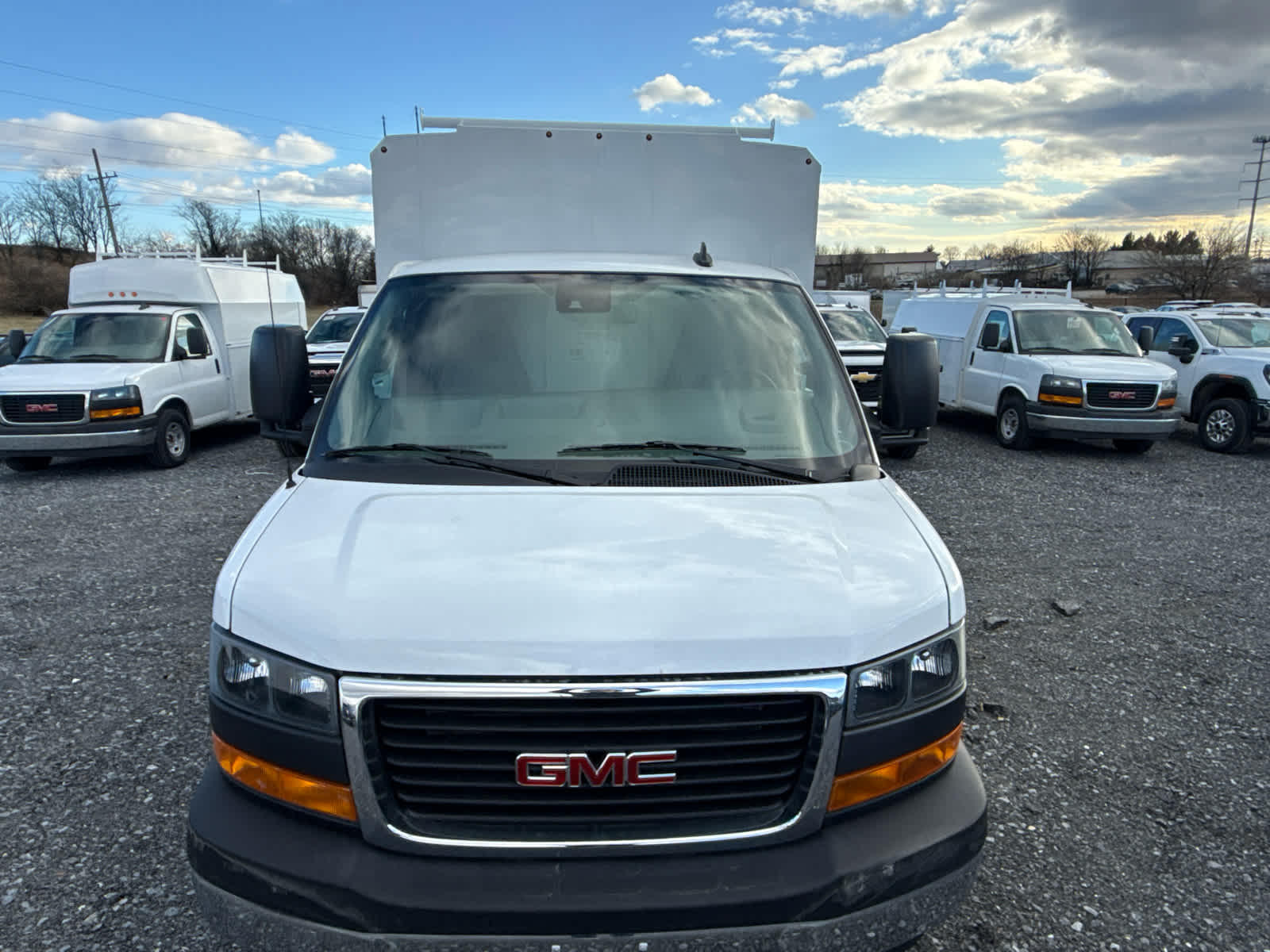 2025 GMC Savana Cutaway Work Van