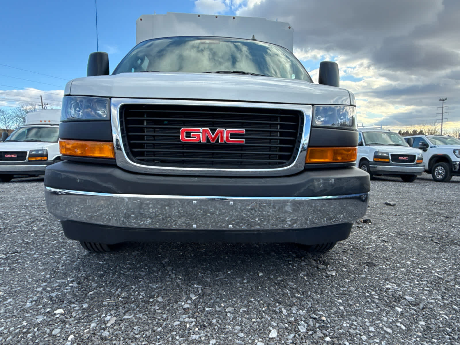 2025 GMC Savana Cutaway Work Van