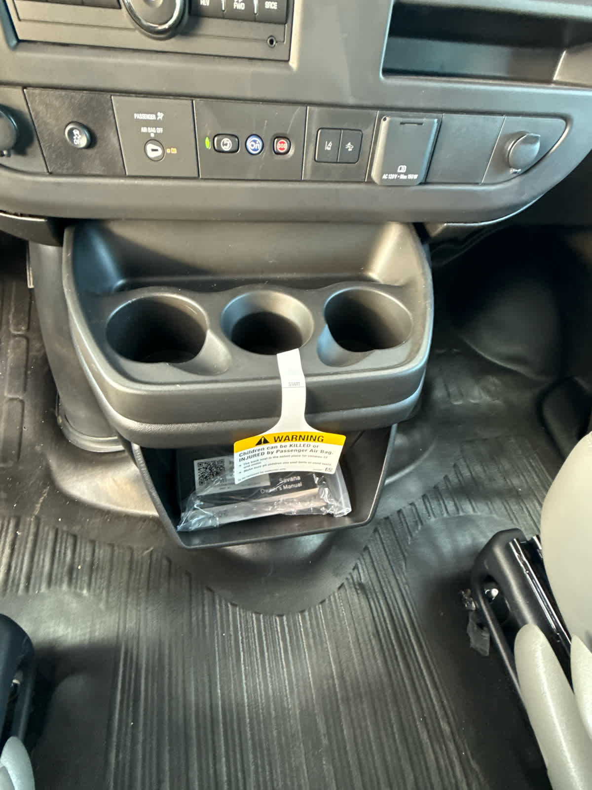 2025 GMC Savana Cutaway Work Van