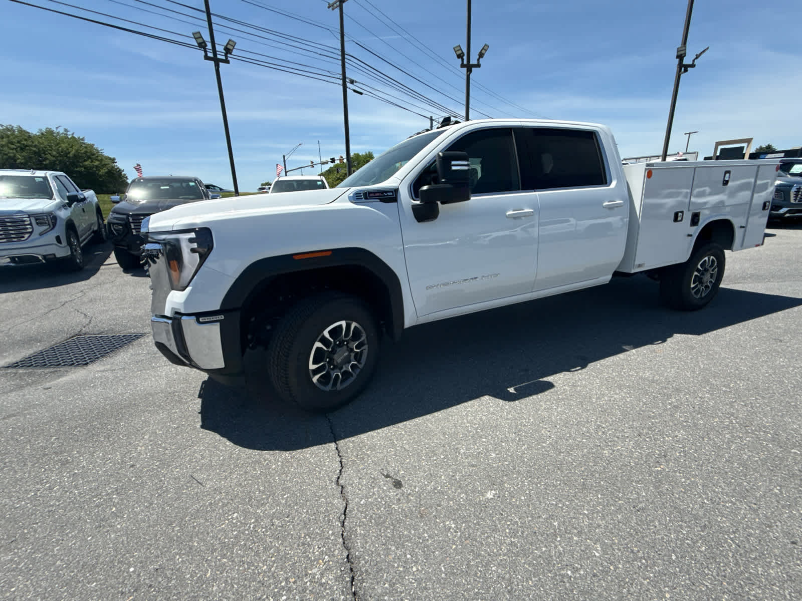 2026 GMC Sierra 3500 HD SLE