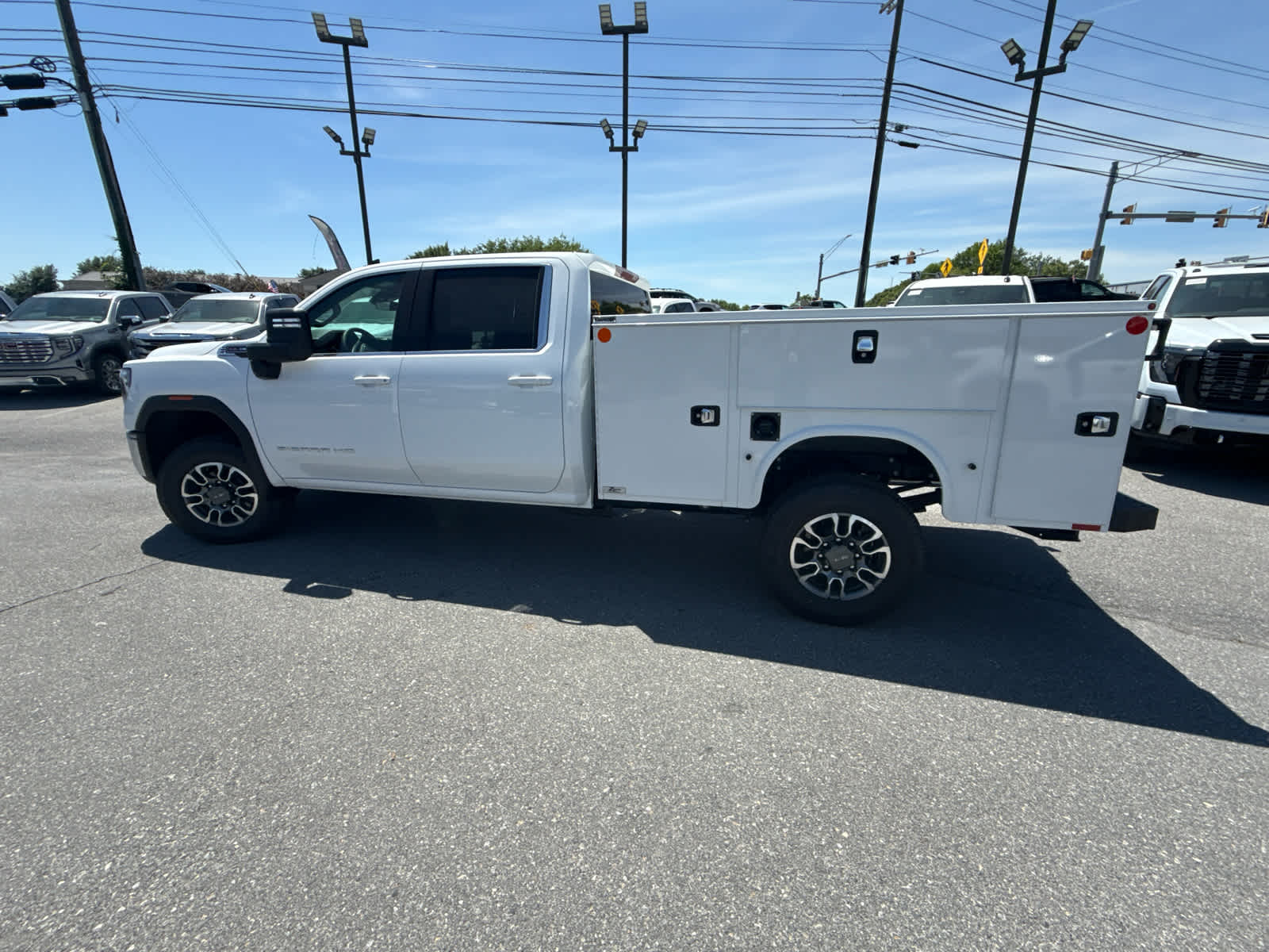 2026 GMC Sierra 3500 HD SLE