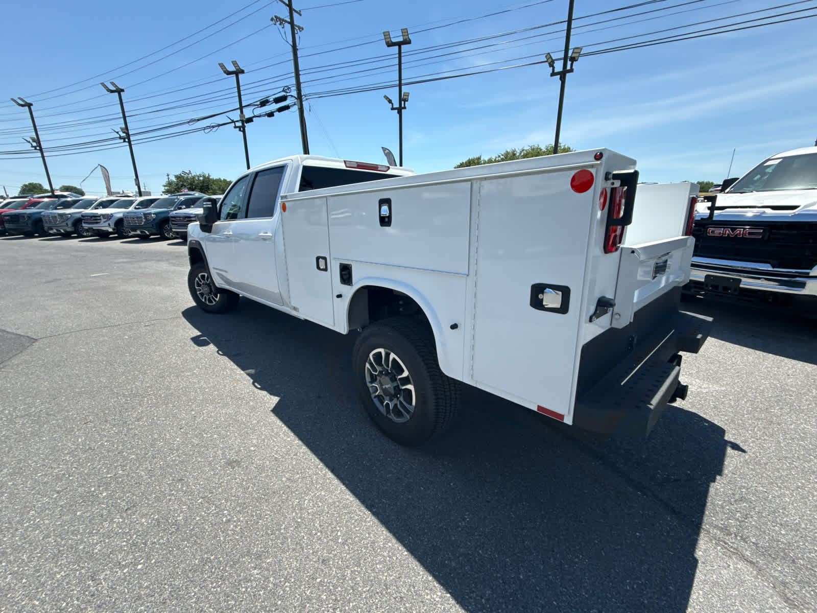 2026 GMC Sierra 3500 HD SLE