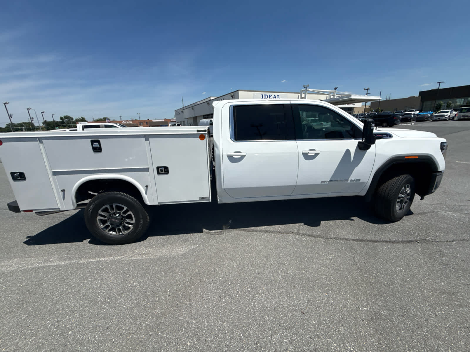 2026 GMC Sierra 3500 HD SLE