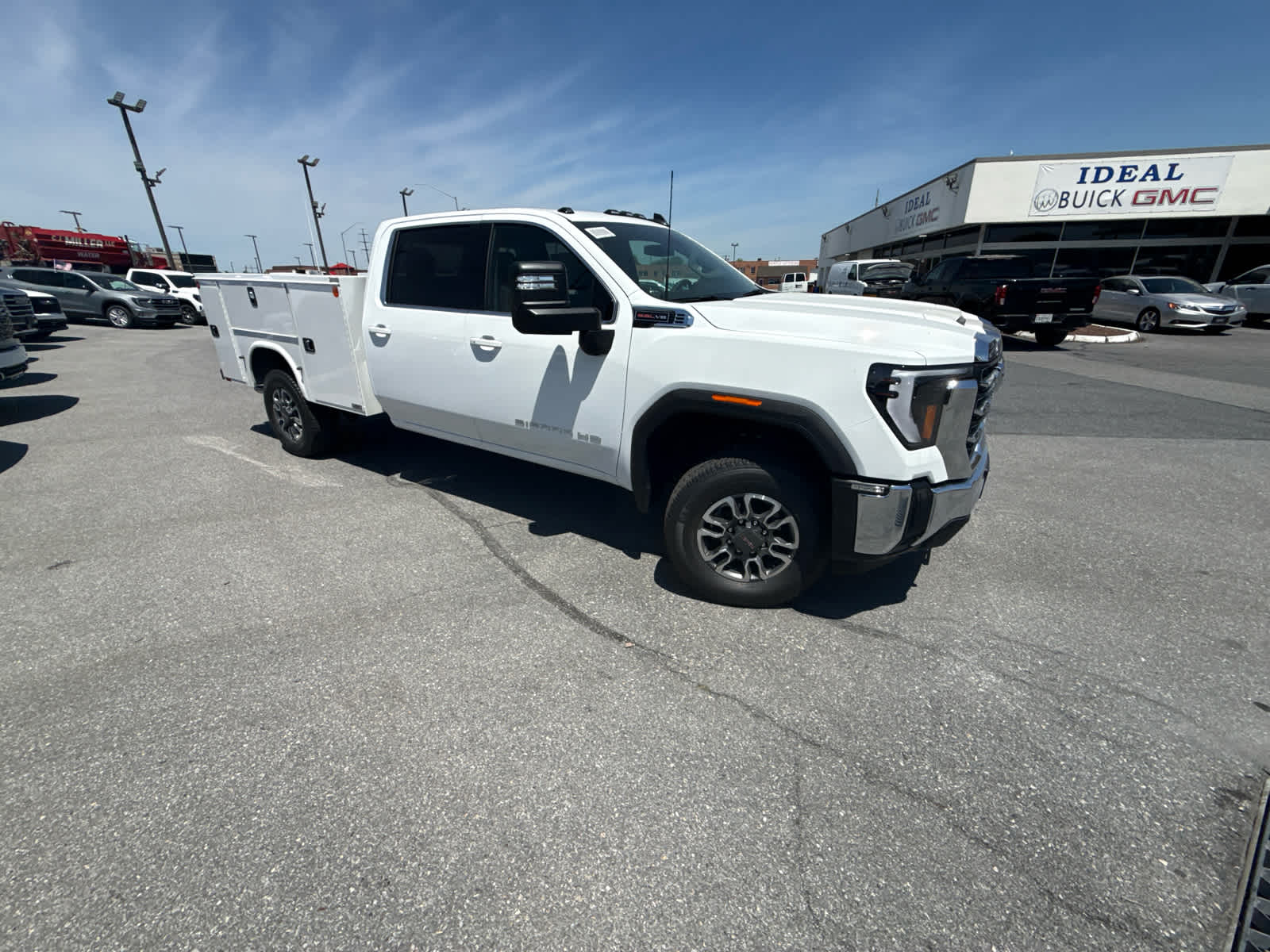 2026 GMC Sierra 3500 HD SLE