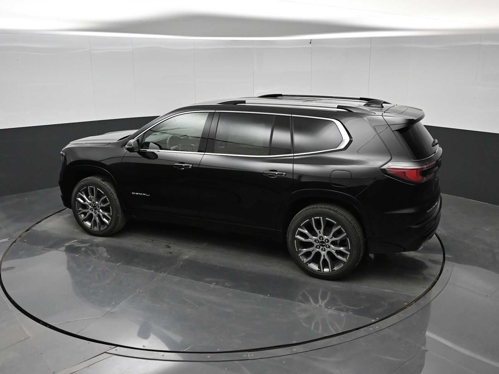 2026 GMC Acadia Denali Ultimate AWD